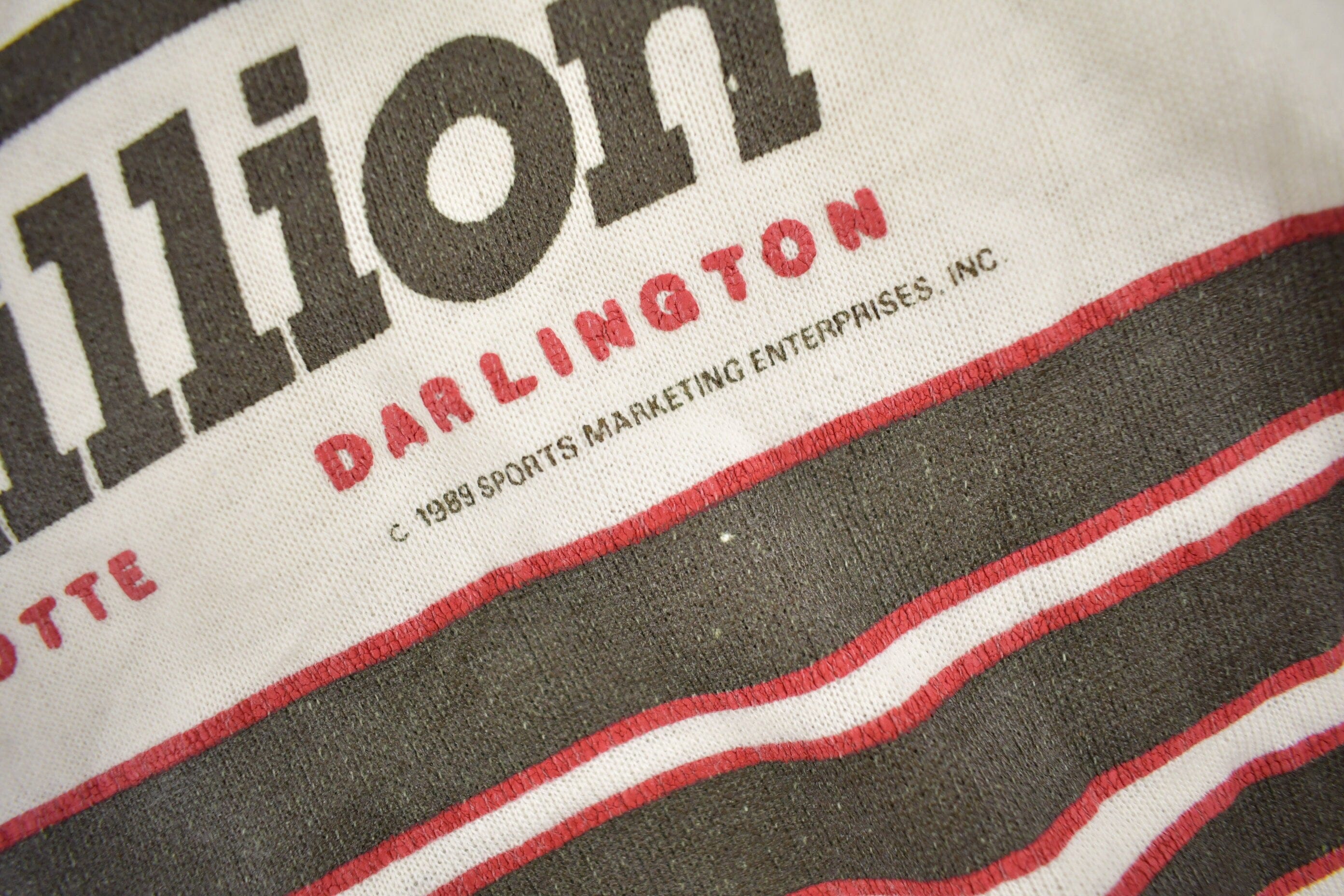 Vintage 1989 Winston Million Graphic Crewneck Sweatshirt Men's Medium - Image 5