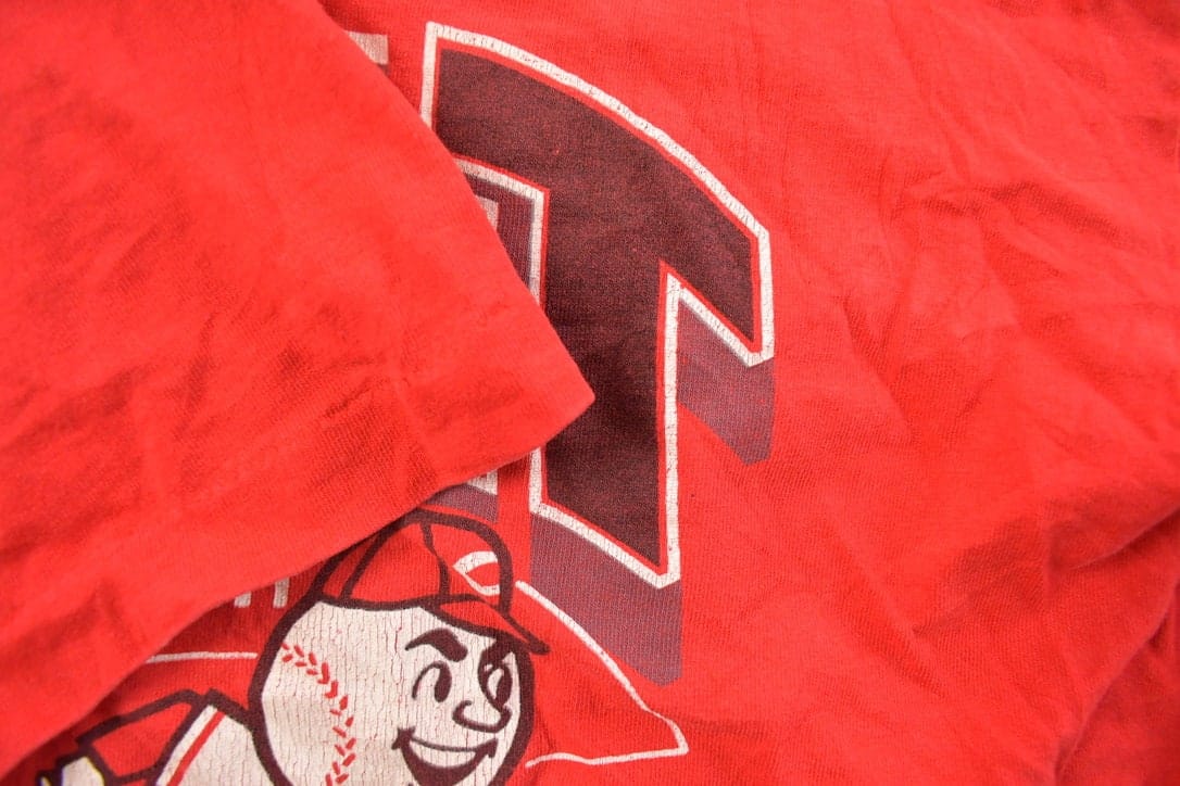 Vintage 1990 Cincinnati Reds The Hunt For October MLB Graphic T-Shirt Men's Medium - Image 5