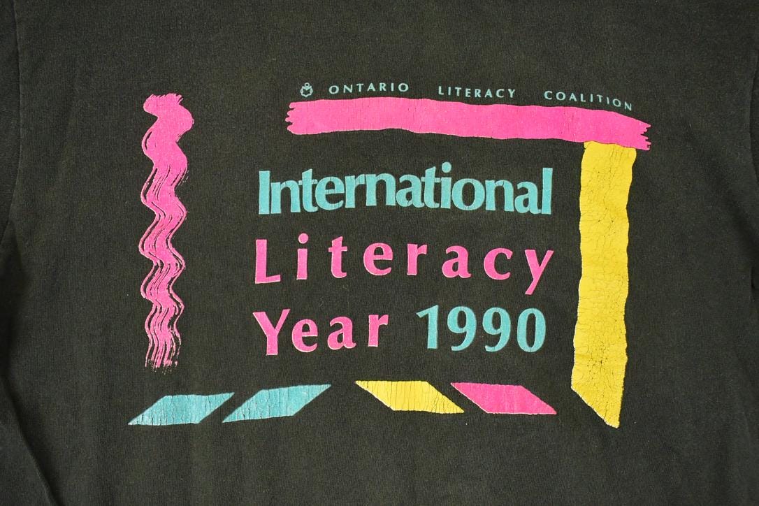 Vintage 1990 International Literacy Year Graphic Print Crewneck Shirt Men's M - Image 3