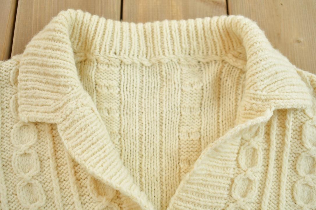 Vintage 1990s 100% Wool Cable Knit Cardigan Sweater Women's M - Image 3
