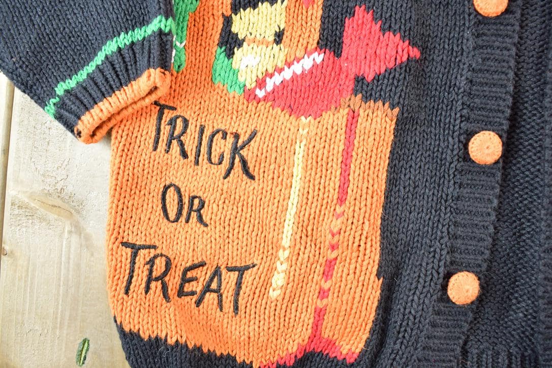 Vintage 1990s Alexandra Bartlett Halloween All Over Print Chunky Knit Abstract Pattern Cardigan Sweater Women's L - Image 4