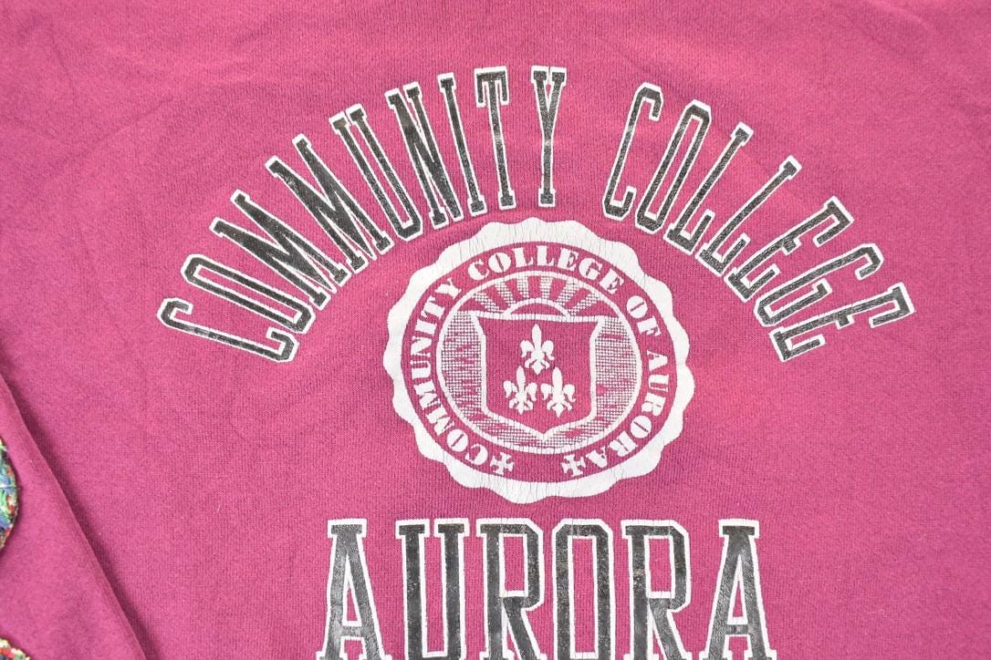 Vintage 1990s Aurora Community College Puppy Patchwork Crewneck Sweatshirt Men's XL - Image 4