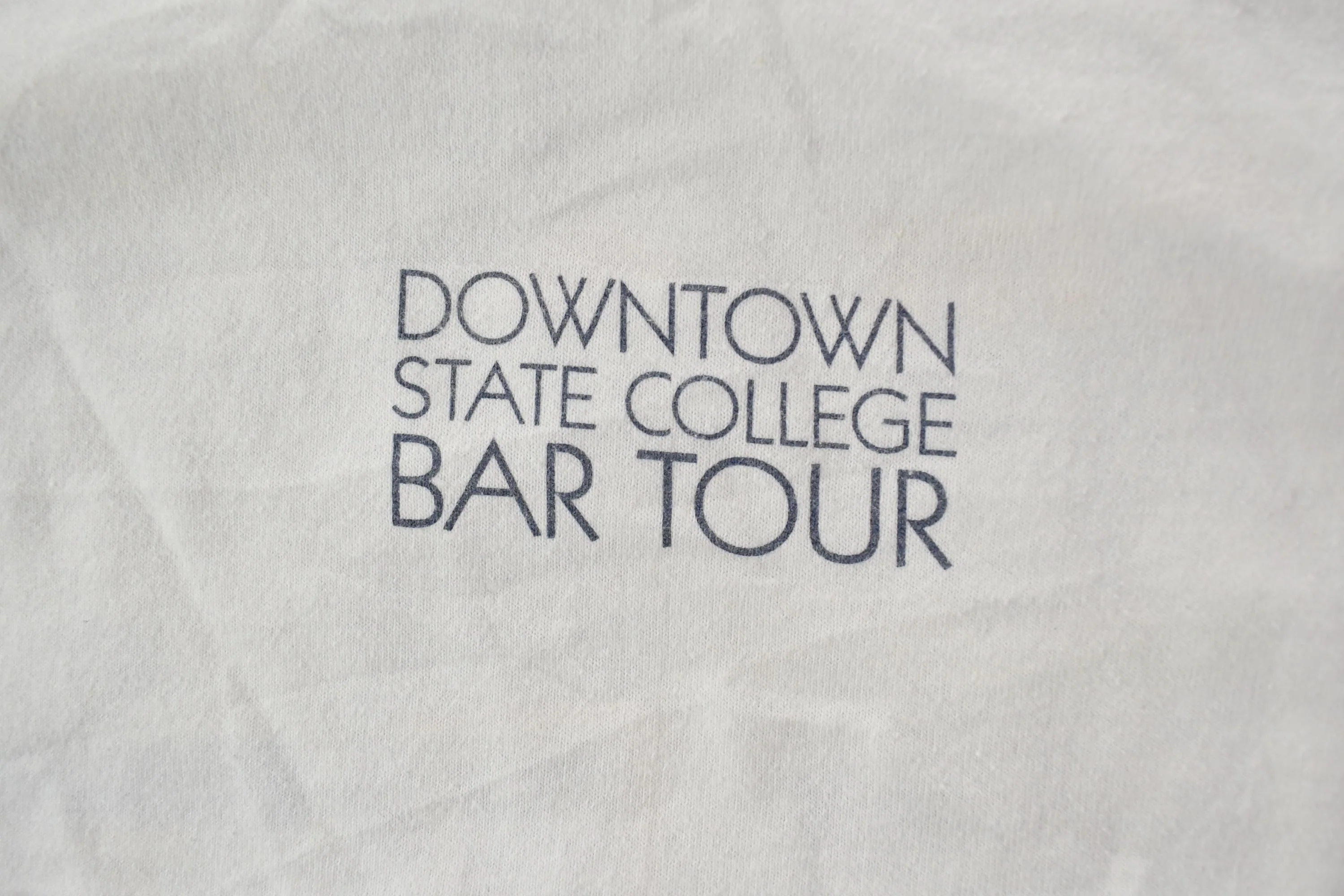 Vintage 1990s Bar Tour Downtown State University Collegiate College Bar Tour T-Shirt Men's XL - Image 4