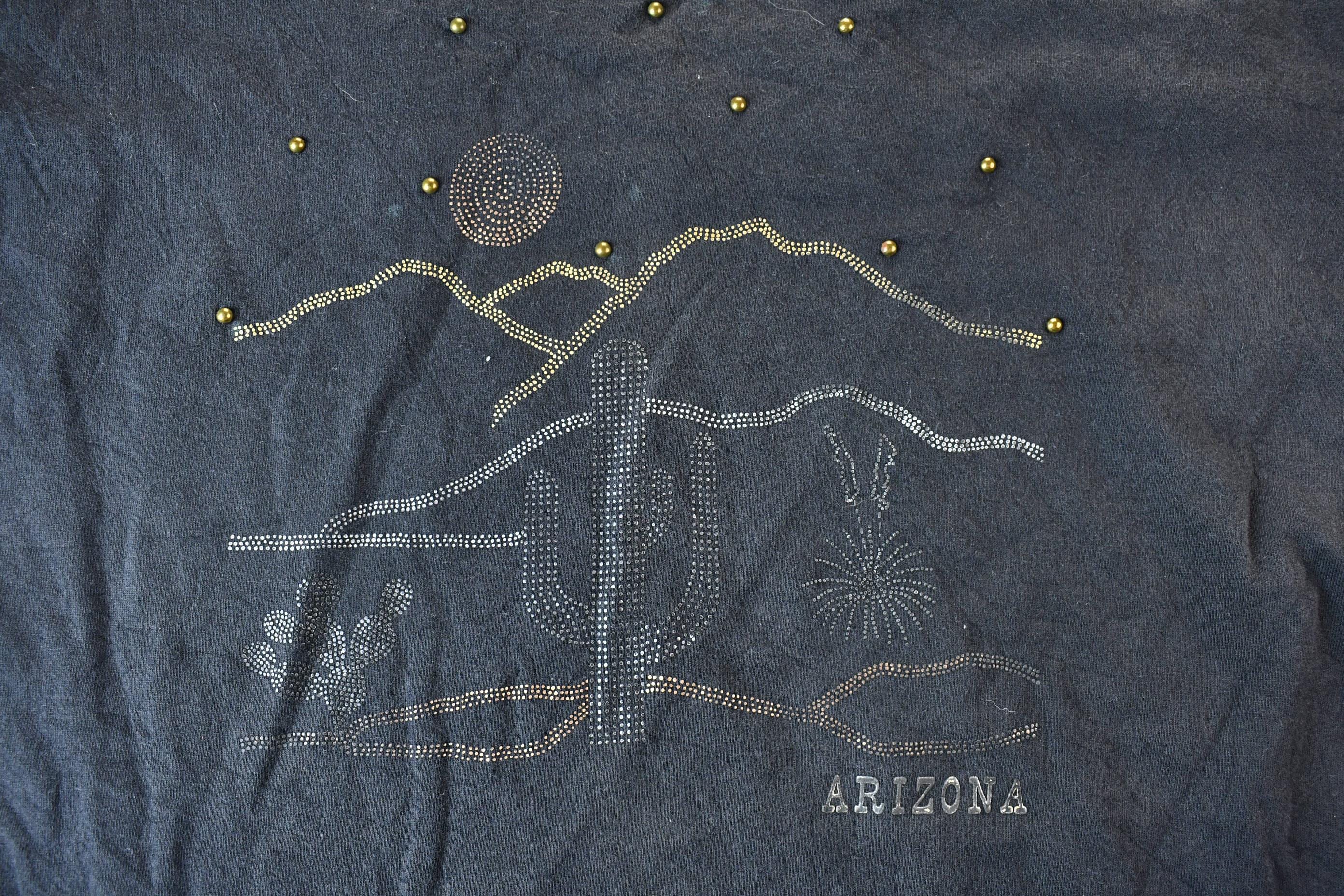 Vintage 1990s Bead and Rhinestone Embroidered Cuffed Sleeved Souvenir Arizona Western Vista Graphic T-Shirt Men's Large - Image 3