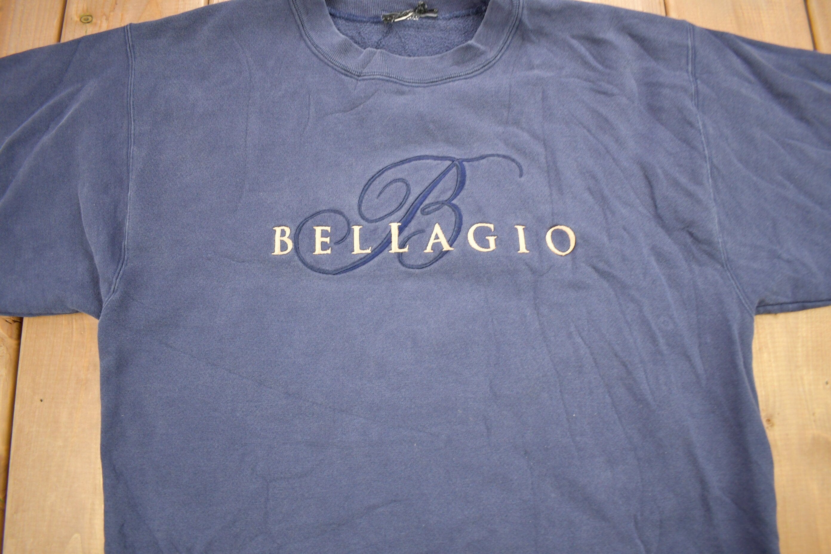 Vintage 1990s Bellagio Hotel Embroidered Crewneck Sweatshirt Men's Medium - Image 3