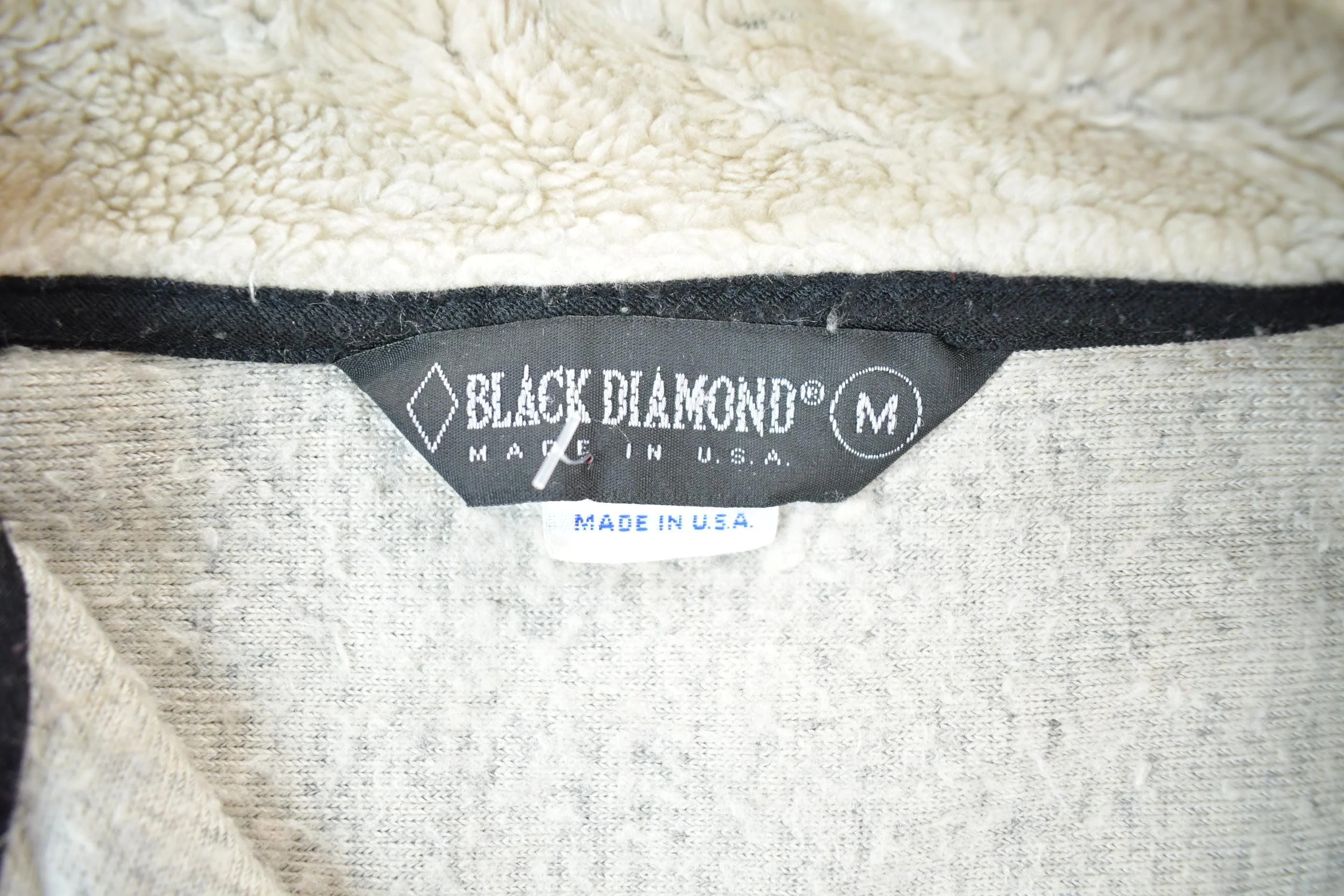 Vintage 1990s Black Diamond Abstract Pattern Fleece Sweater Men's Medium - Image 3