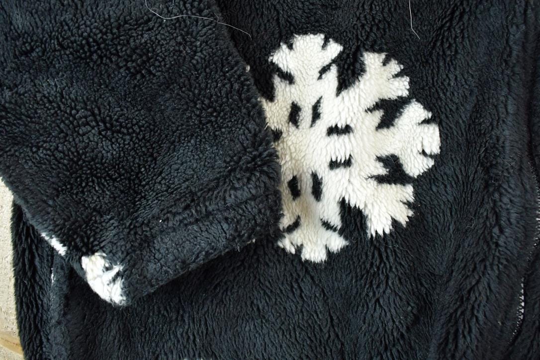 Vintage 1990s Black Mountain AOP Snowflake Fleece Outdoorsman Sweater Men's Large - Image 4