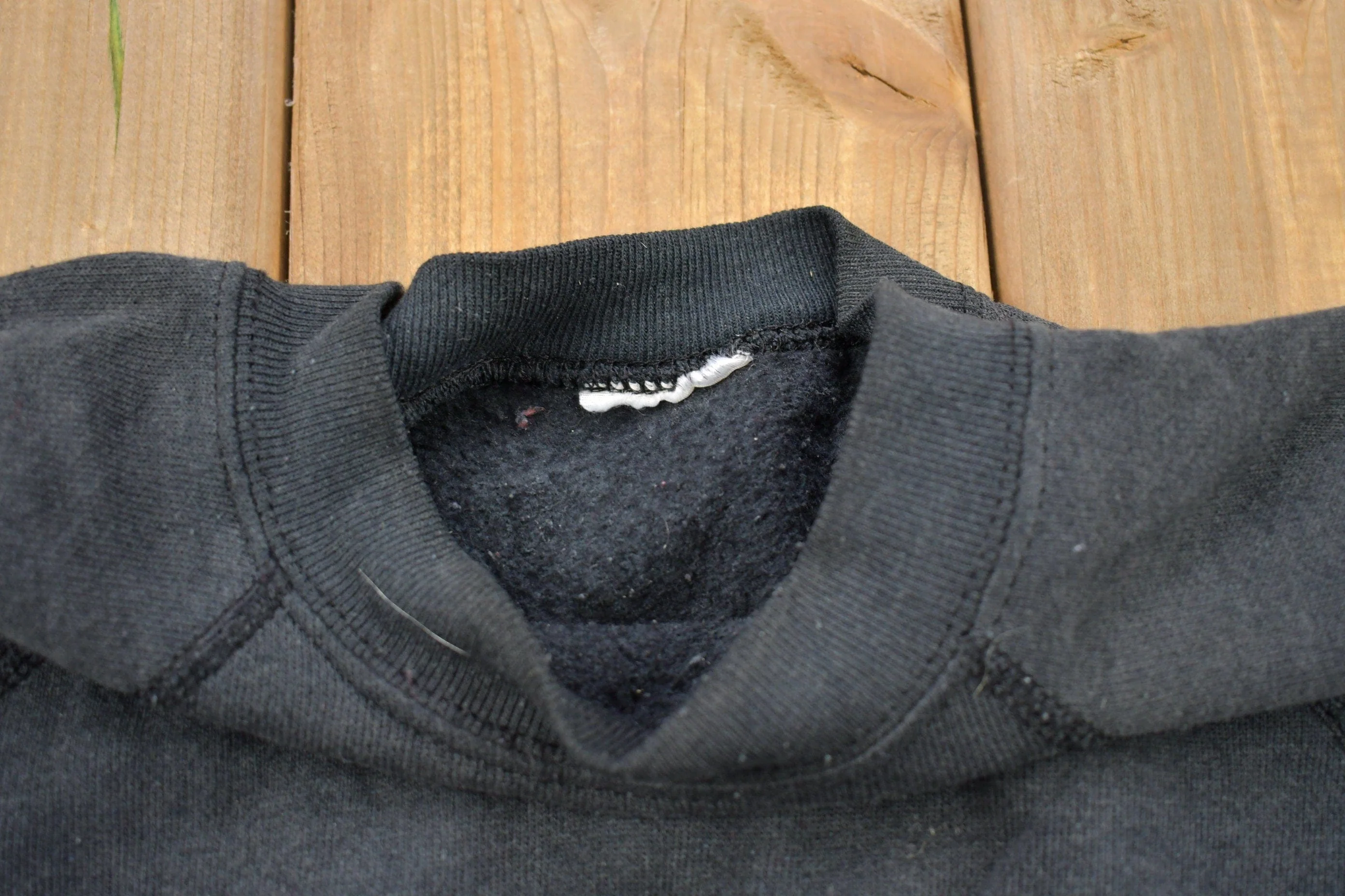Vintage 1990s Blank Black Crewneck Sweatshirt - Image 4