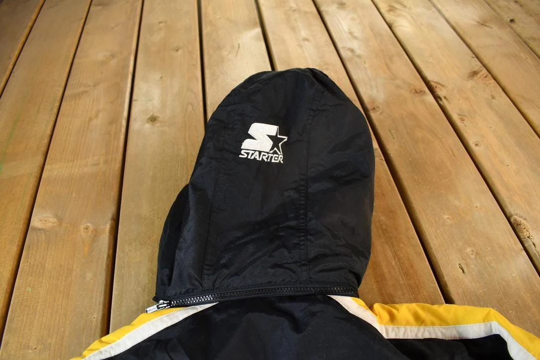 Vintage 1990s Boston Bruins NHL Starter Jacket Men's Large - Image 5