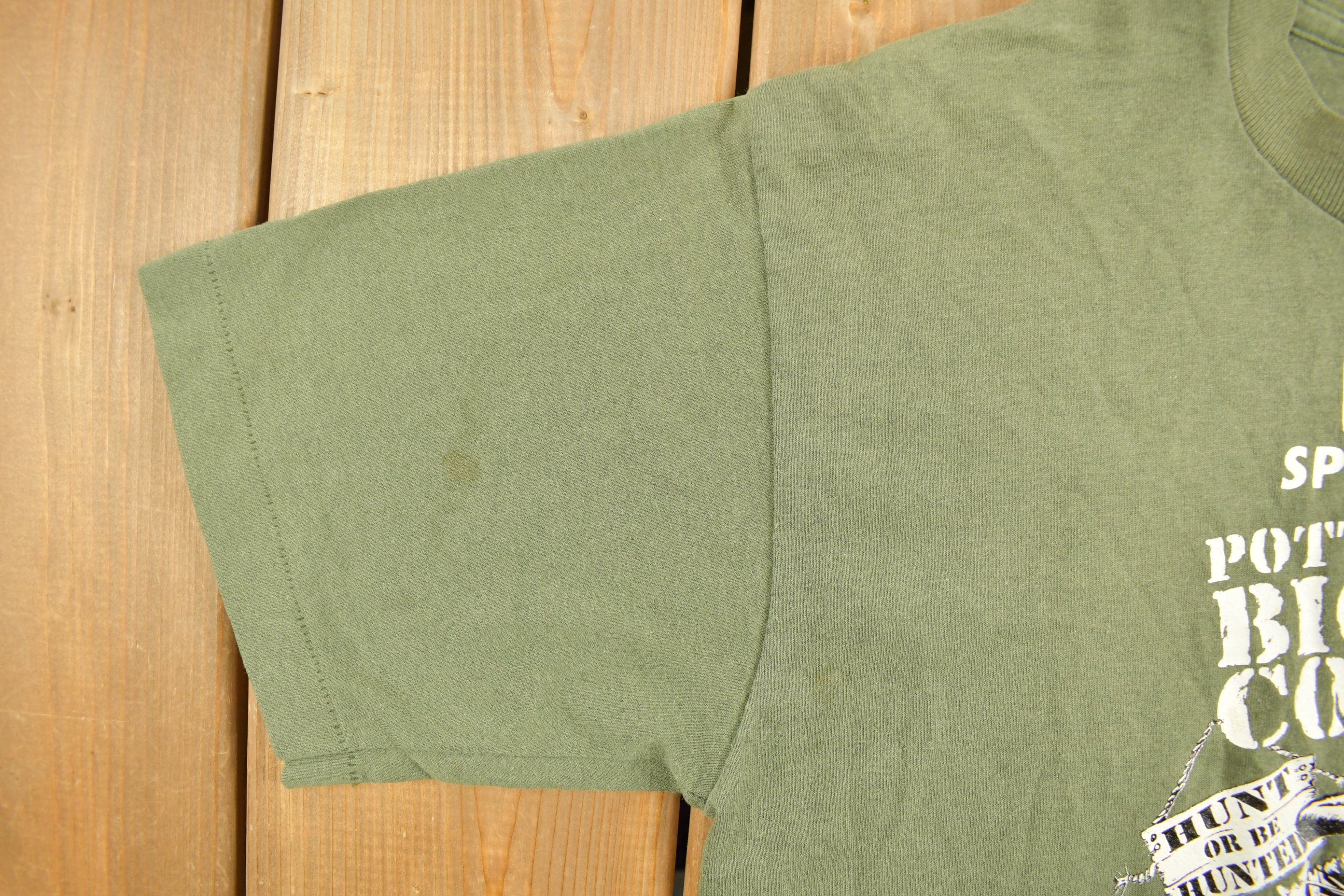 Vintage 1990s Buck Hunting Galeton PA Graphic T-Shirt Men's Small - Image 4