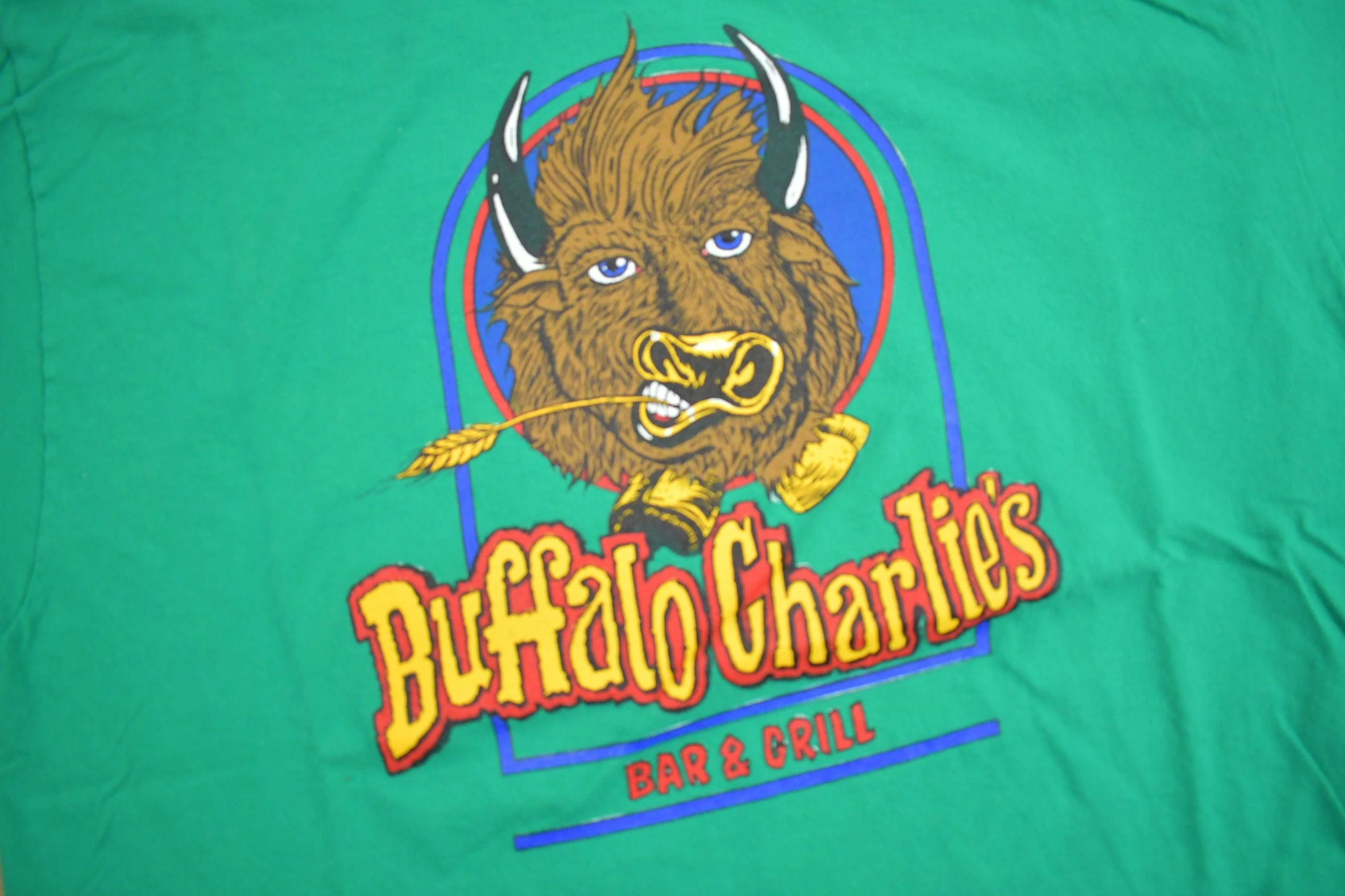 Vintage 1990s Buffalo Charlies Bar & Grill Graphic T Shirt Men's XL - Image 3