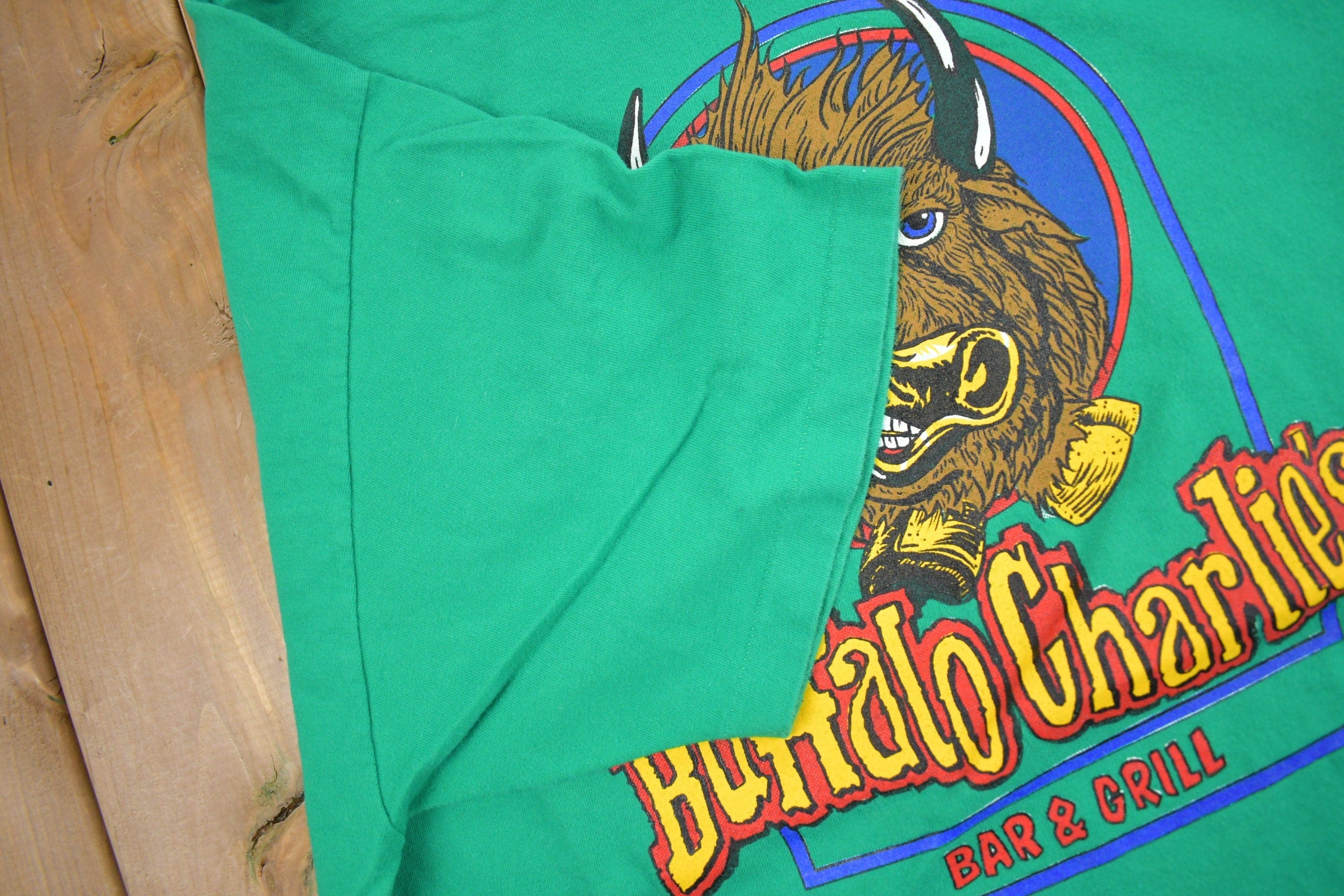 Vintage 1990s Buffalo Charlies Bar & Grill Graphic T Shirt Men's XL - Image 5