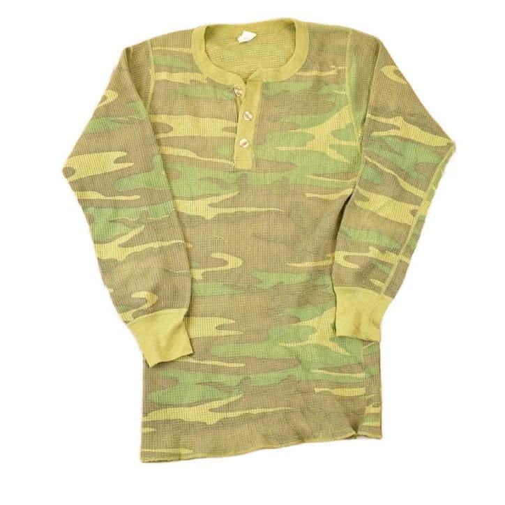 Vintage 1990s Camo Quarter Button Long Johns Crewneck Shirt Men's S