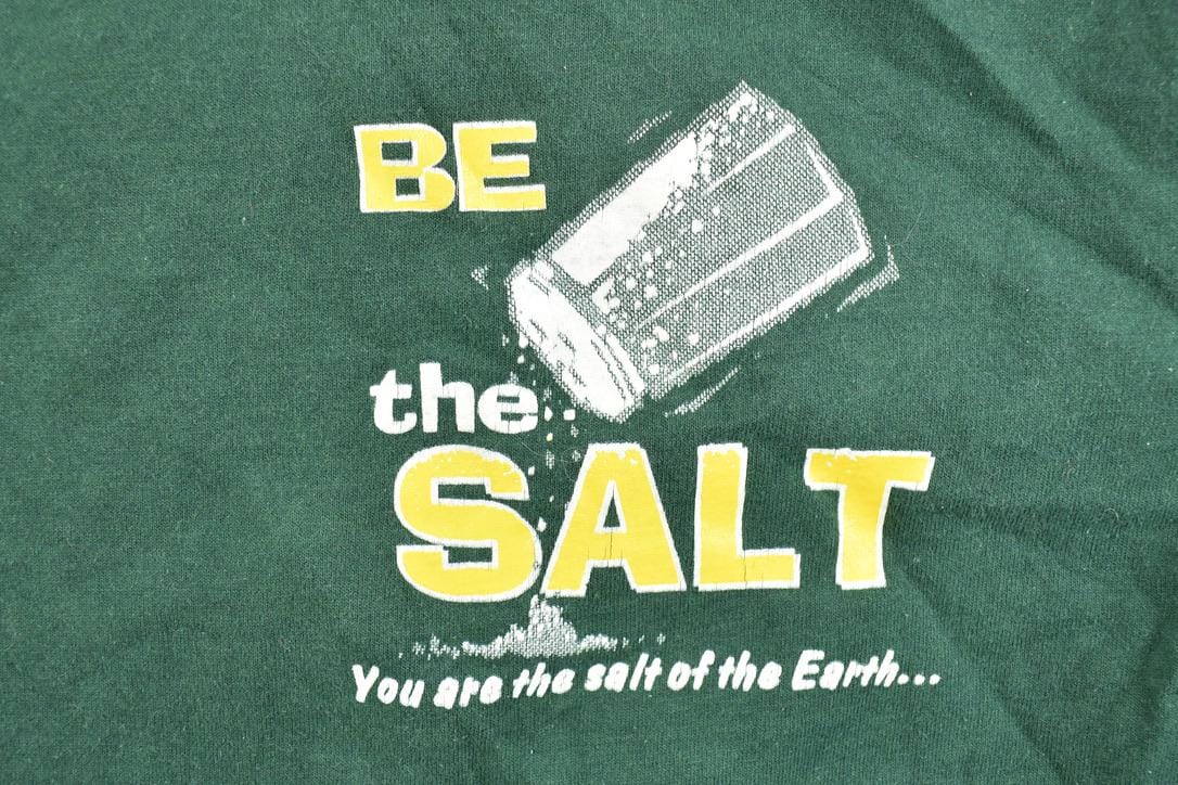 Vintage 1990s Campbells College Be The Salt University Collegiate T-Shirt Men's XL - Image 4