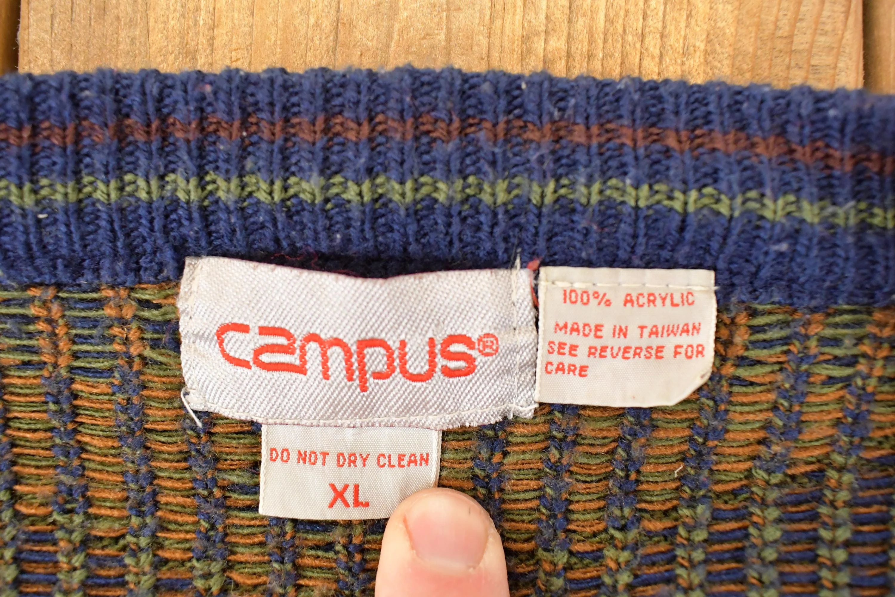Vintage 1990s Campus Abstract Knit Cardigan Sweater Men's L - Image 4