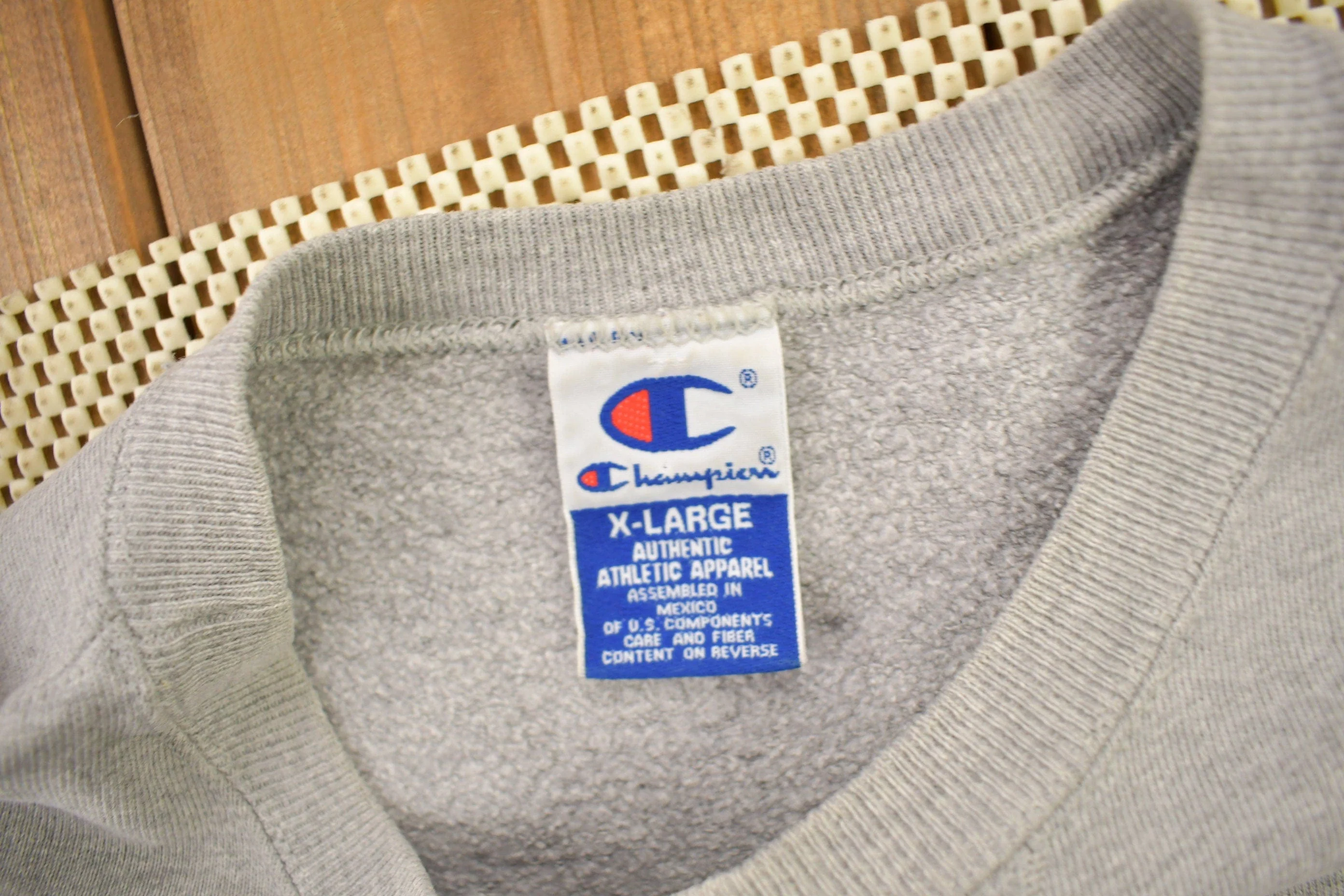 Vintage 1990s Champion Blank Grey Crewneck Sweatshirt Men's XL - Image 6