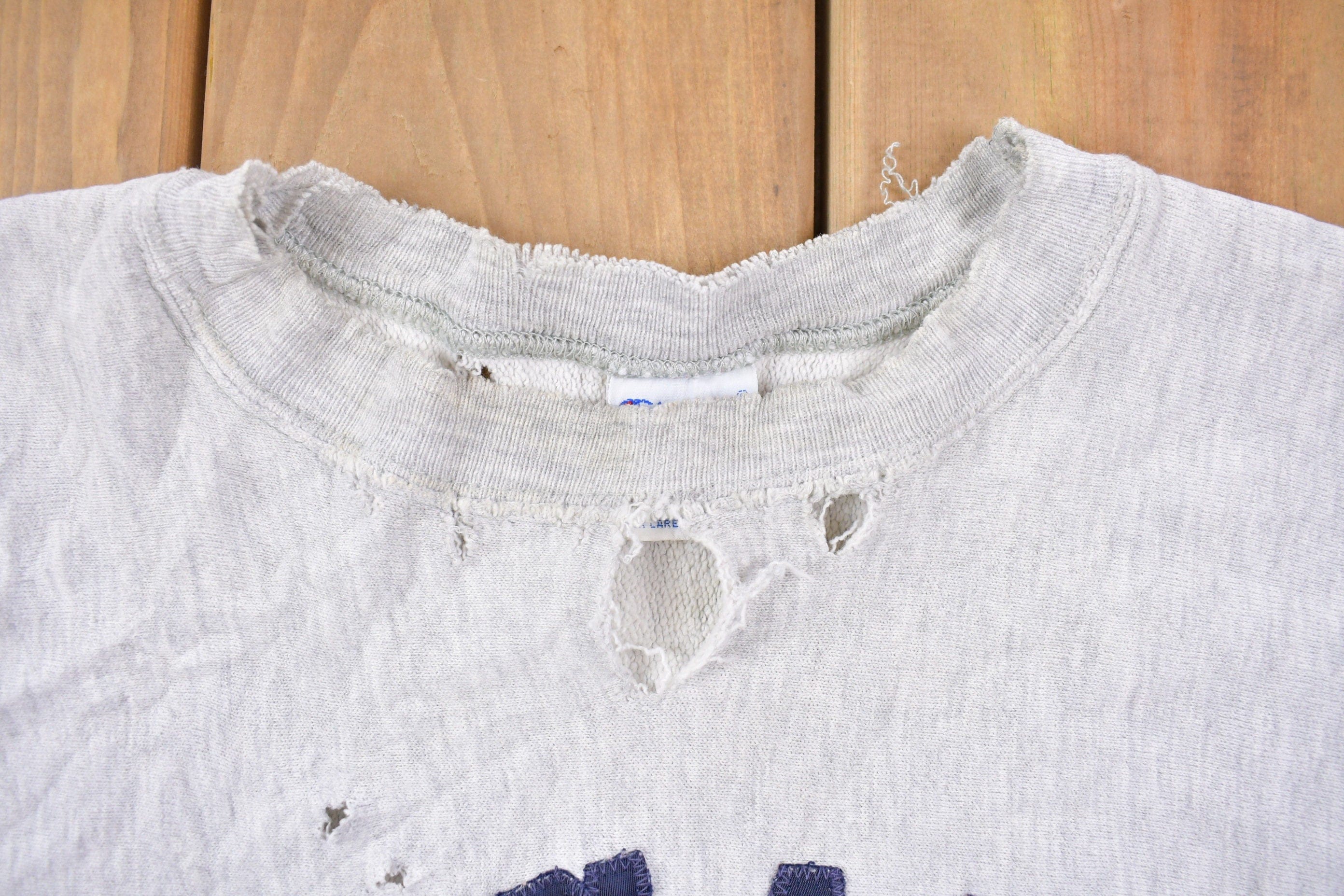 Vintage 1990s Champion Reverse Weave Distressed John Carroll Sweatshirt Men's Large - Image 3