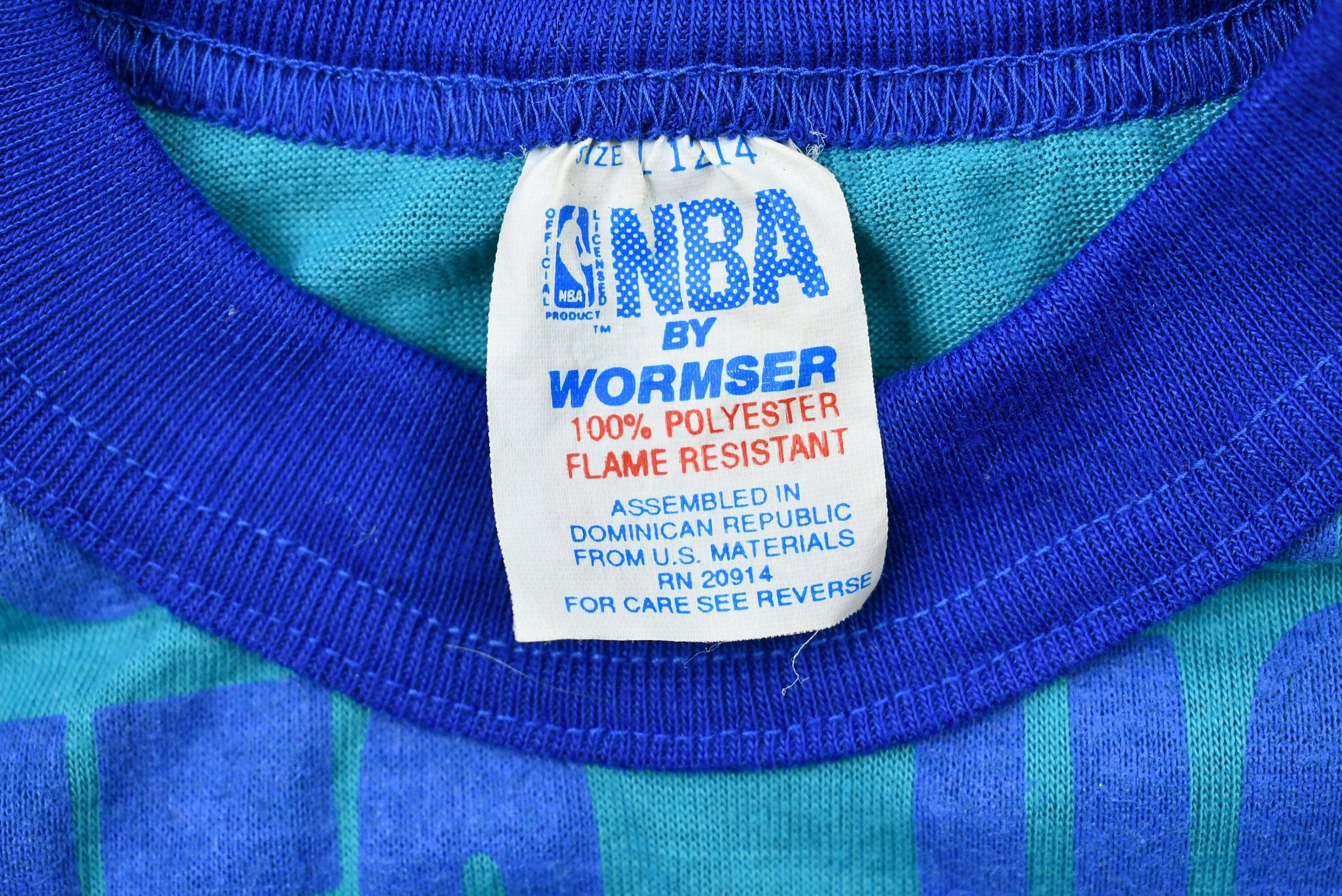 Vintage 1990s Charlotte Hornets Kid's Long Sleeve Graphic T-Shirt Youth L - Image 4