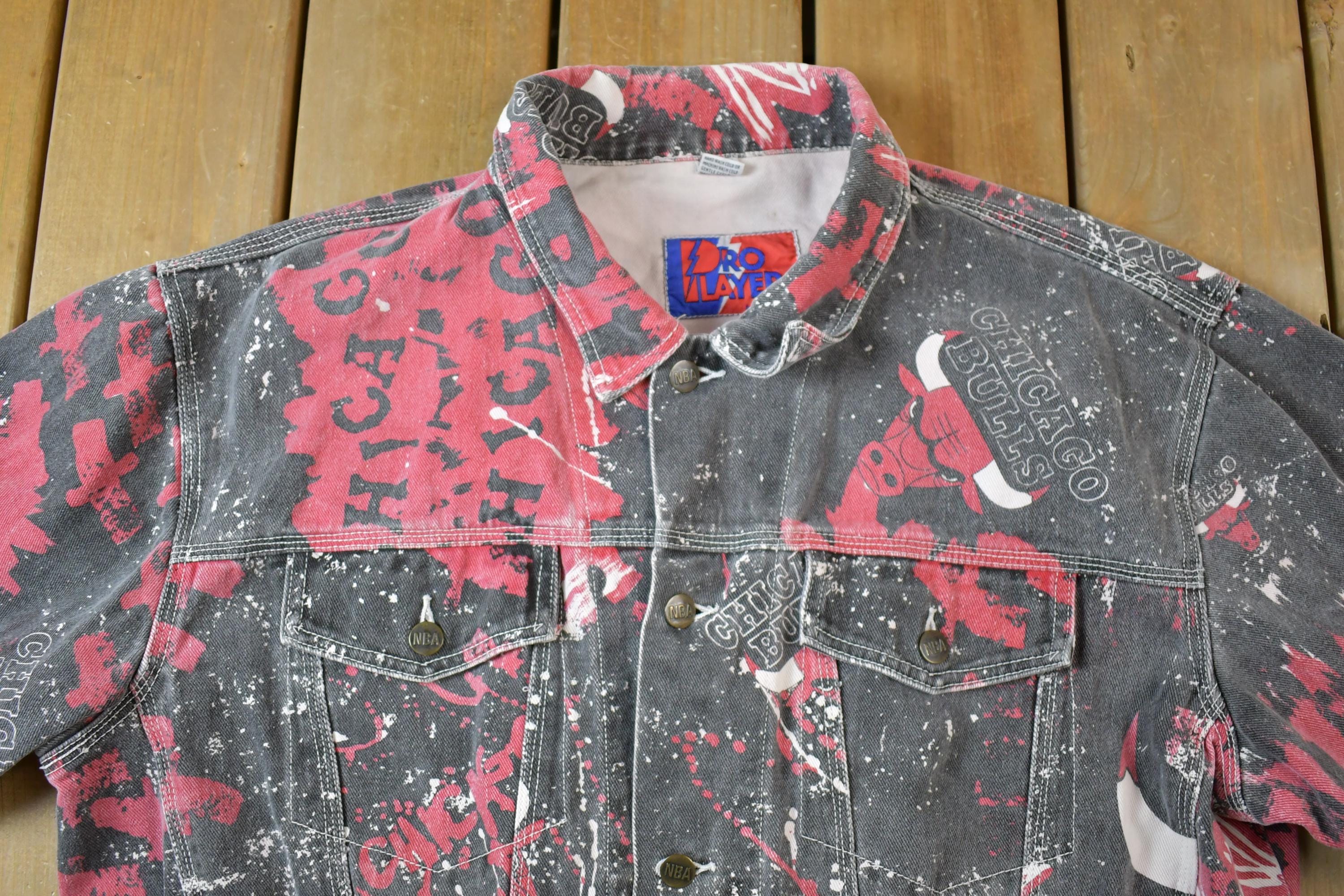 Vintage 1990s Chicago Bulls All Over Print NBA Basketball Boxy Fit Jean Jacket - Image 6