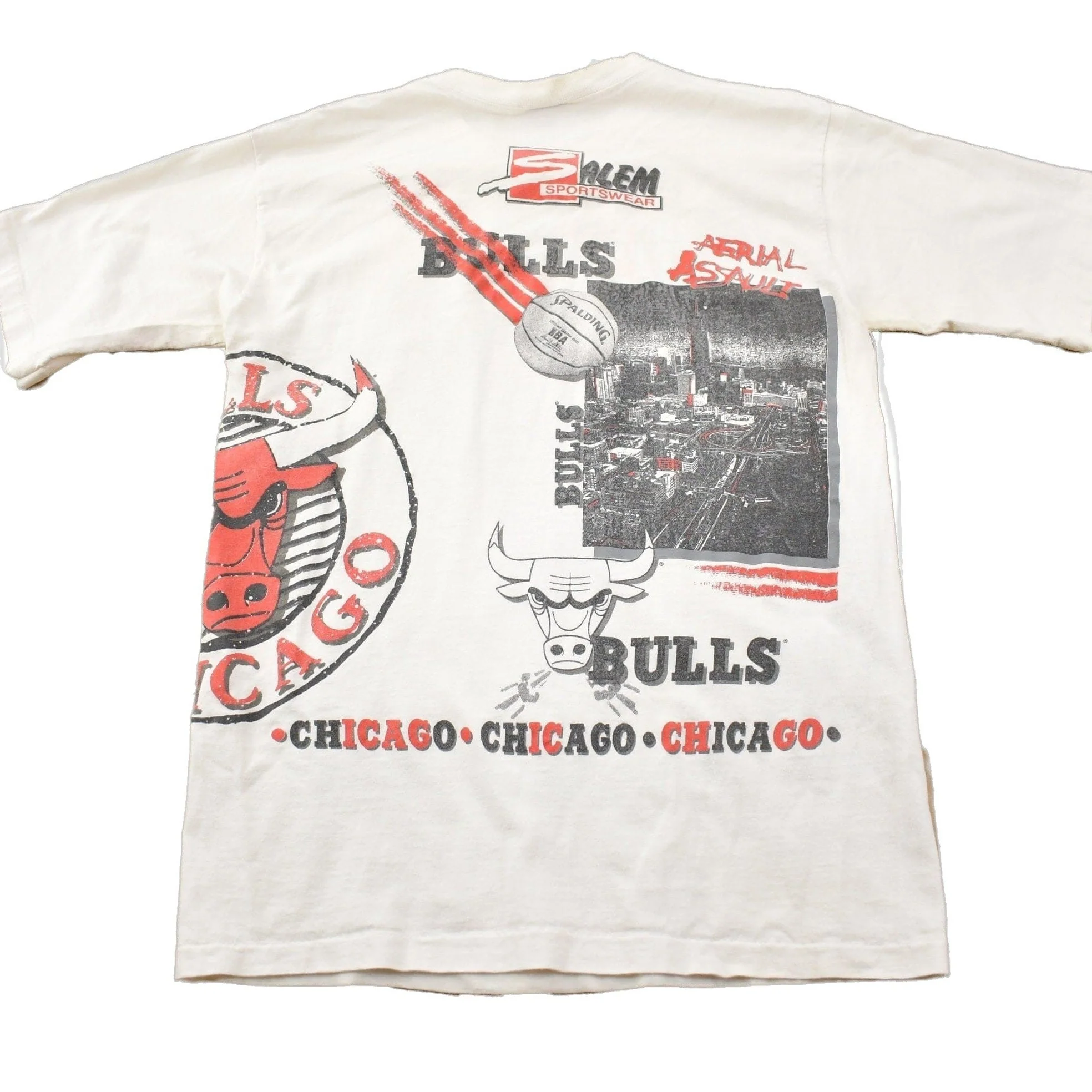 Vintage 1990s Chicago Bulls NBA Aerial Assault Graphic T-Shirt Men's Large - Image 2