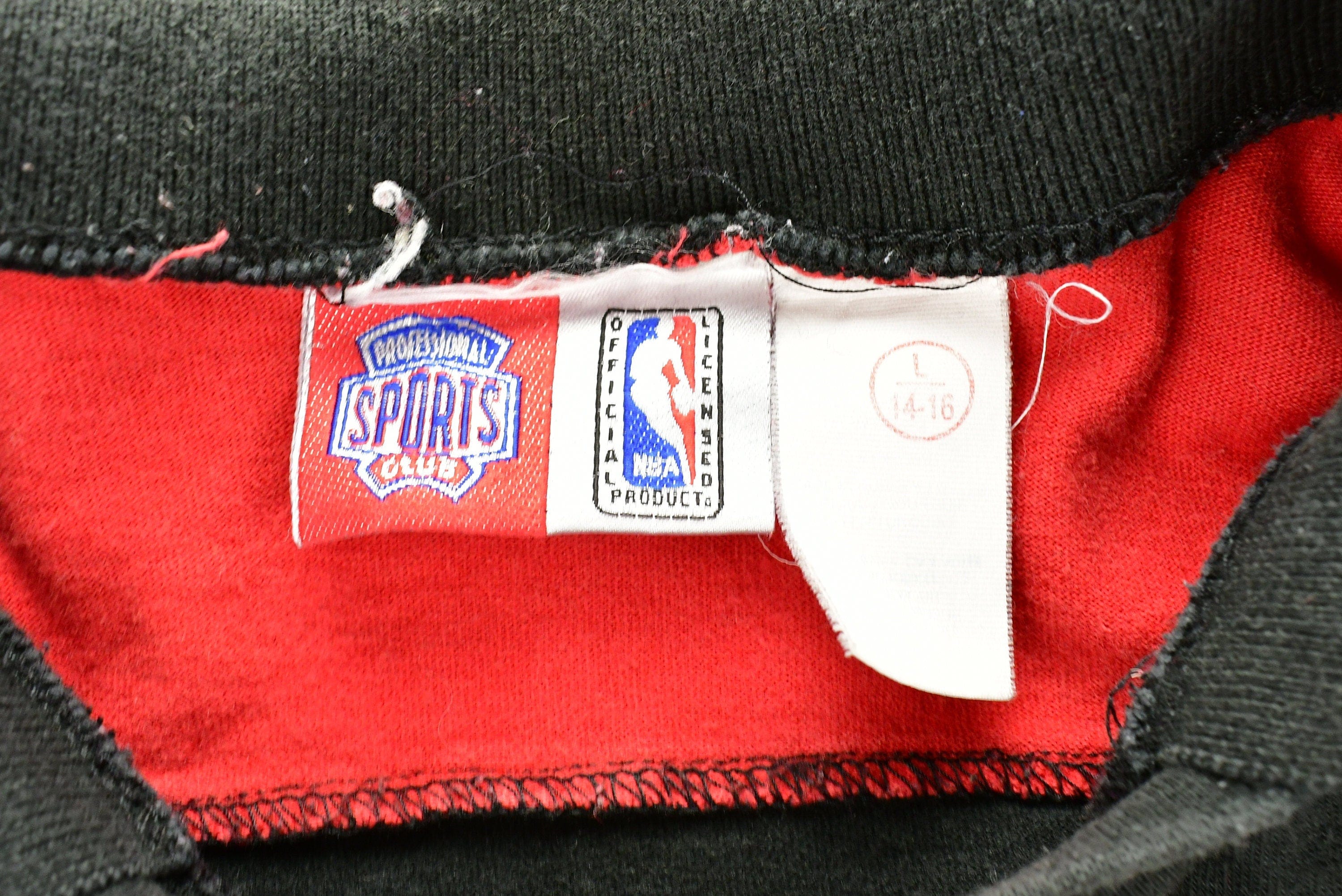 Vintage 1990s Chicago Bulls NBA Embroidered Polo T-shirt Youth L - Image 4