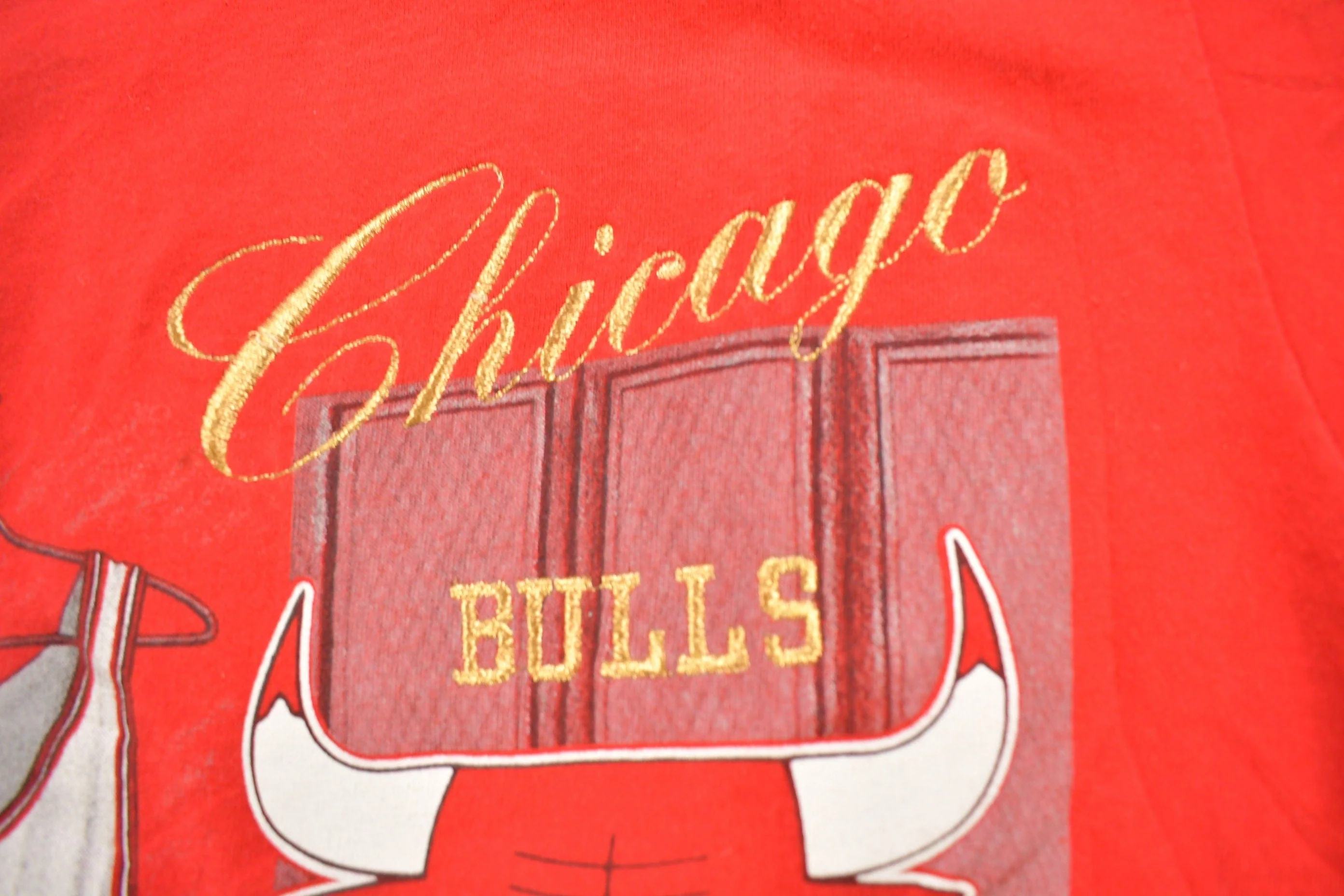 Vintage 1990s Chicago Bulls NBA Embroidered T-Shirt Men's Large - Image 4