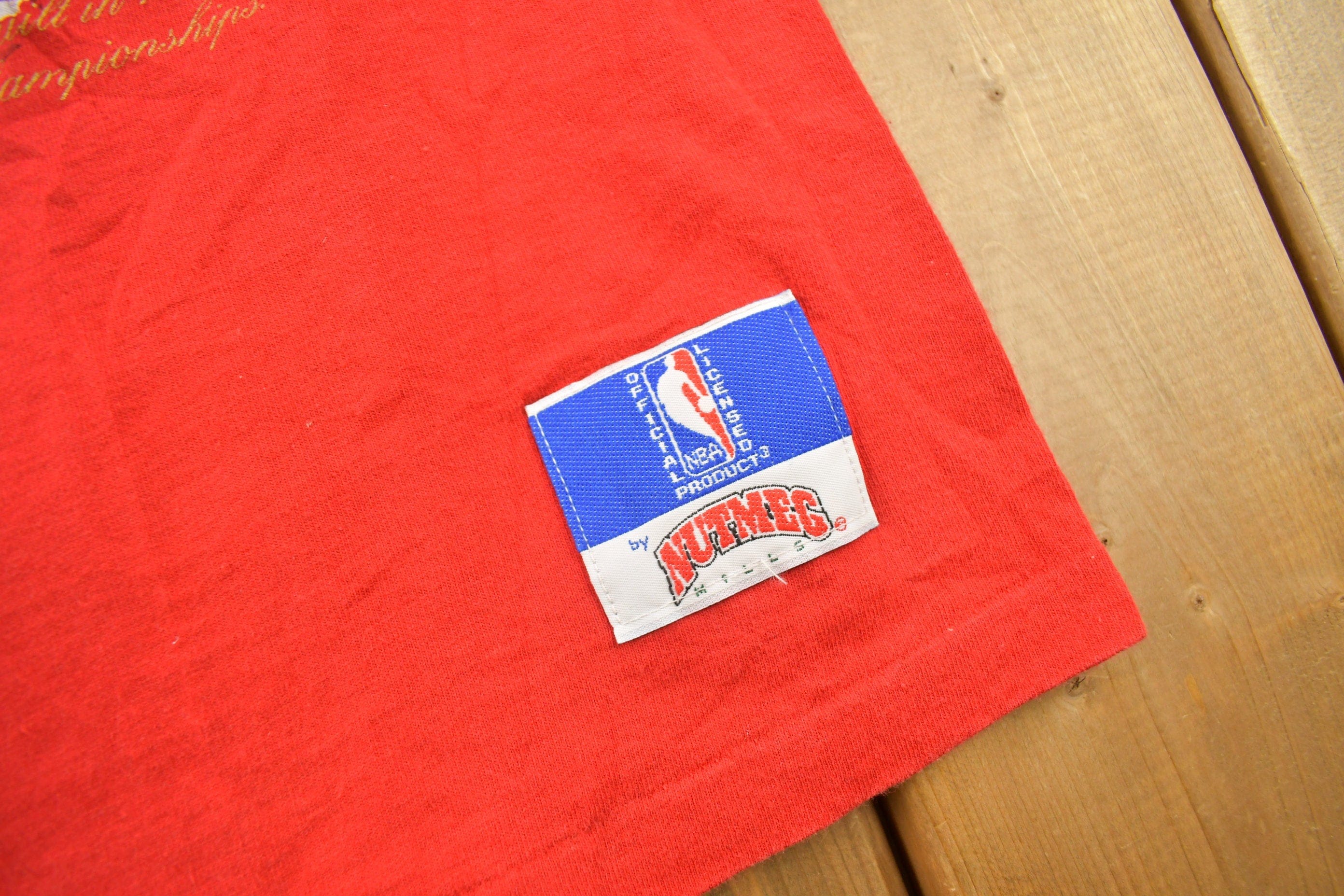 Vintage 1990s Chicago Bulls NBA Embroidered T-Shirt Men's Large - Image 6