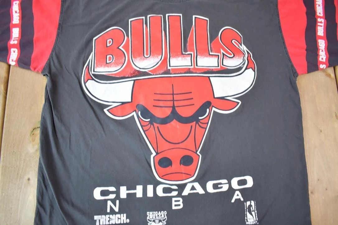 Vintage 1990s Chicago Bulls NBA Graphic T-Shirt Men's Large - Image 3