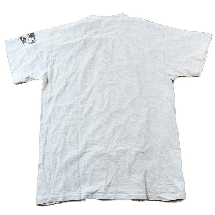 Vintage 1990s Cincinnati Reds MLB Nike Grey Tag Graphic T-Shirt - Image 2