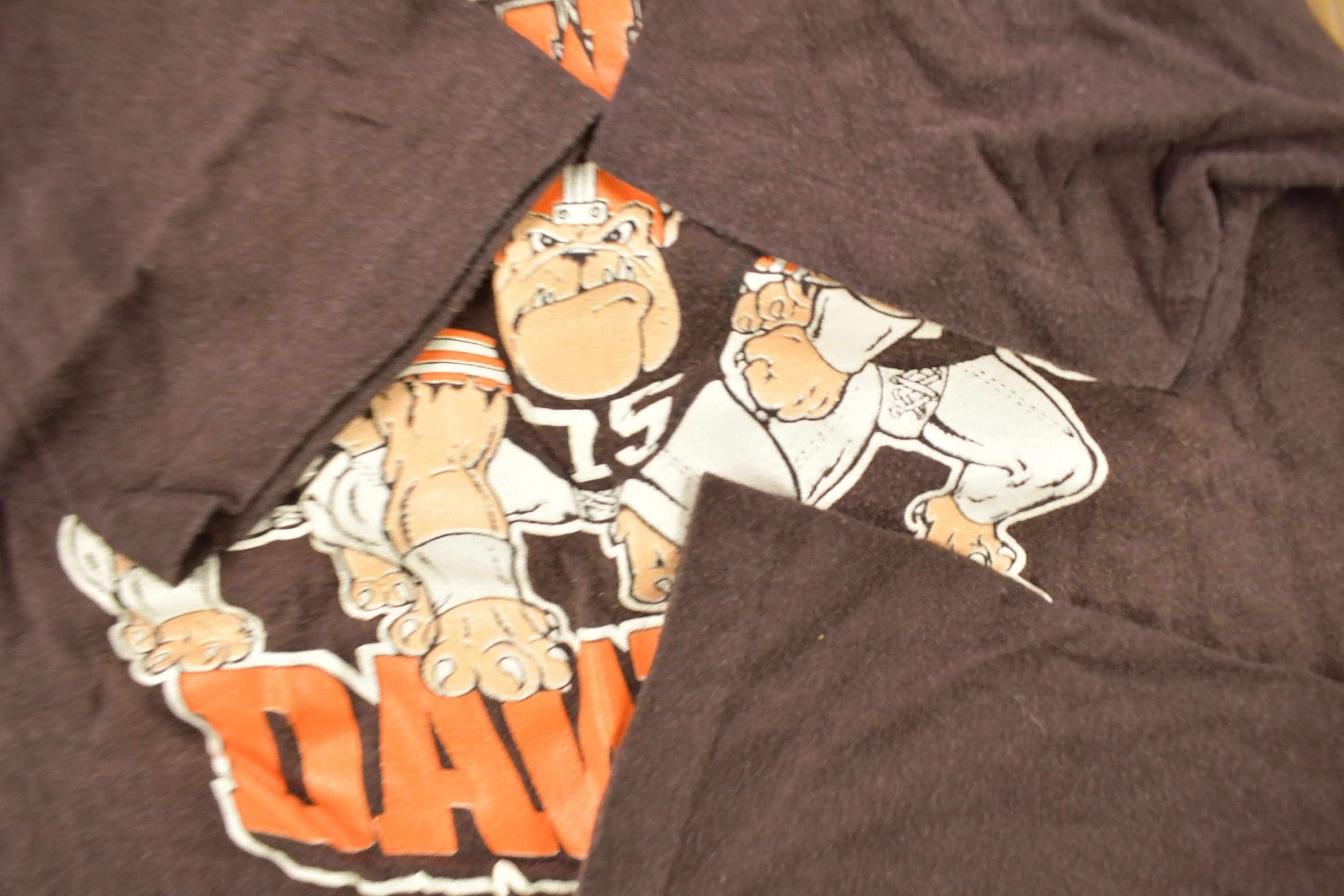 Vintage 1990s Cleveland Browns Dawgs NFL Graphic T-Shirt Youth L - Image 4