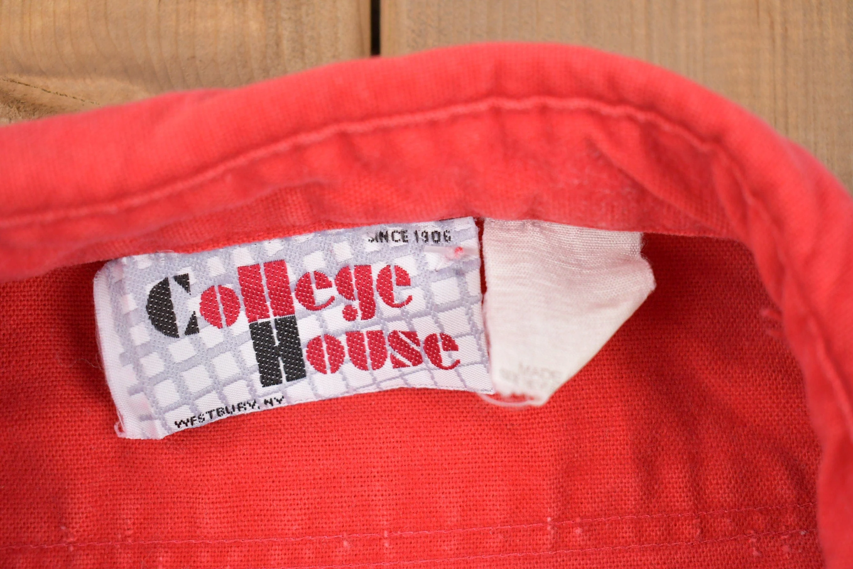 Vintage 1990s College House Alaska Embroidered Eagle Button Up Shirt Men's XL - Image 4