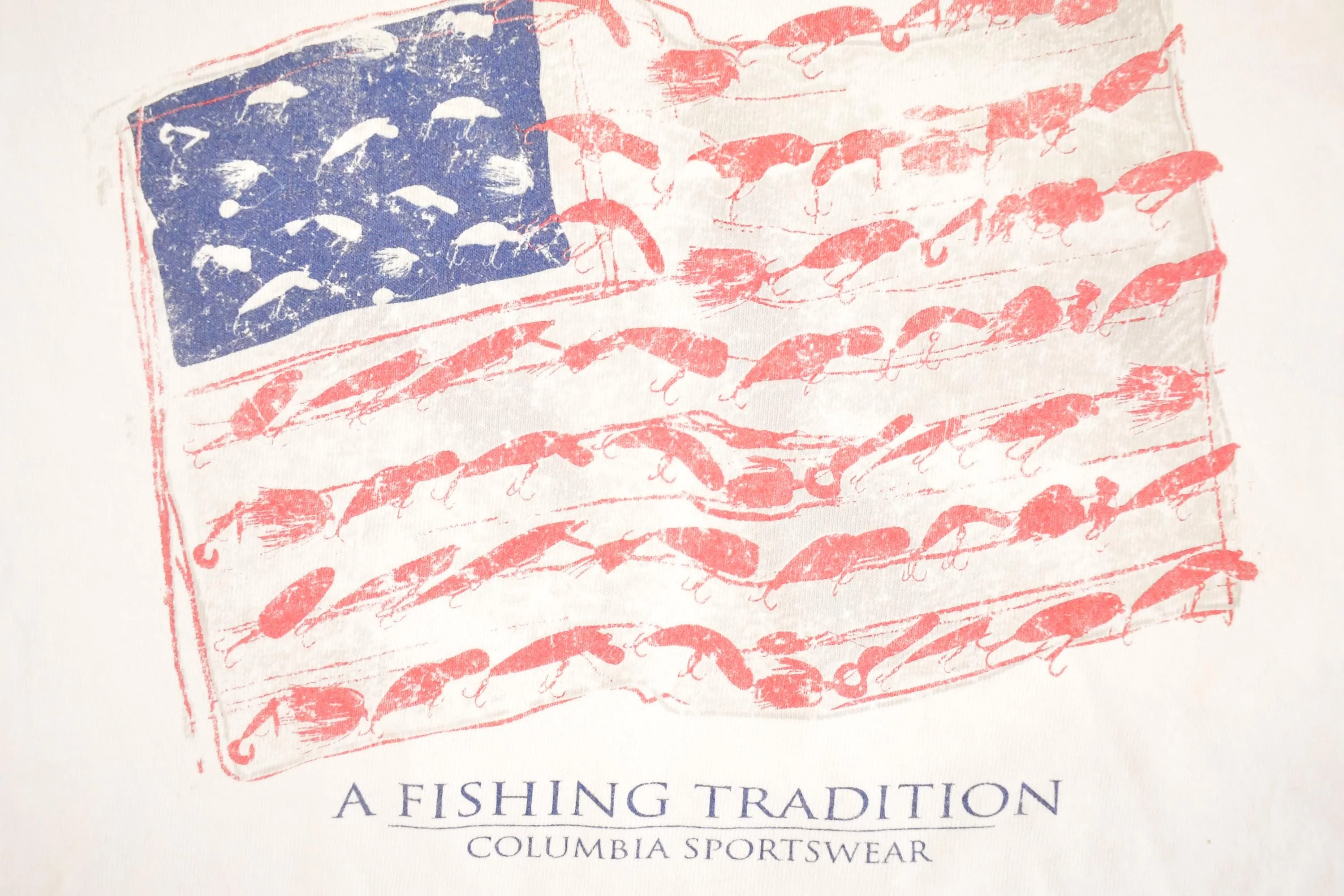 Vintage 1990's Columbia Fishing Tradition Souvenir Travel T-Shirt Men's L - Image 3
