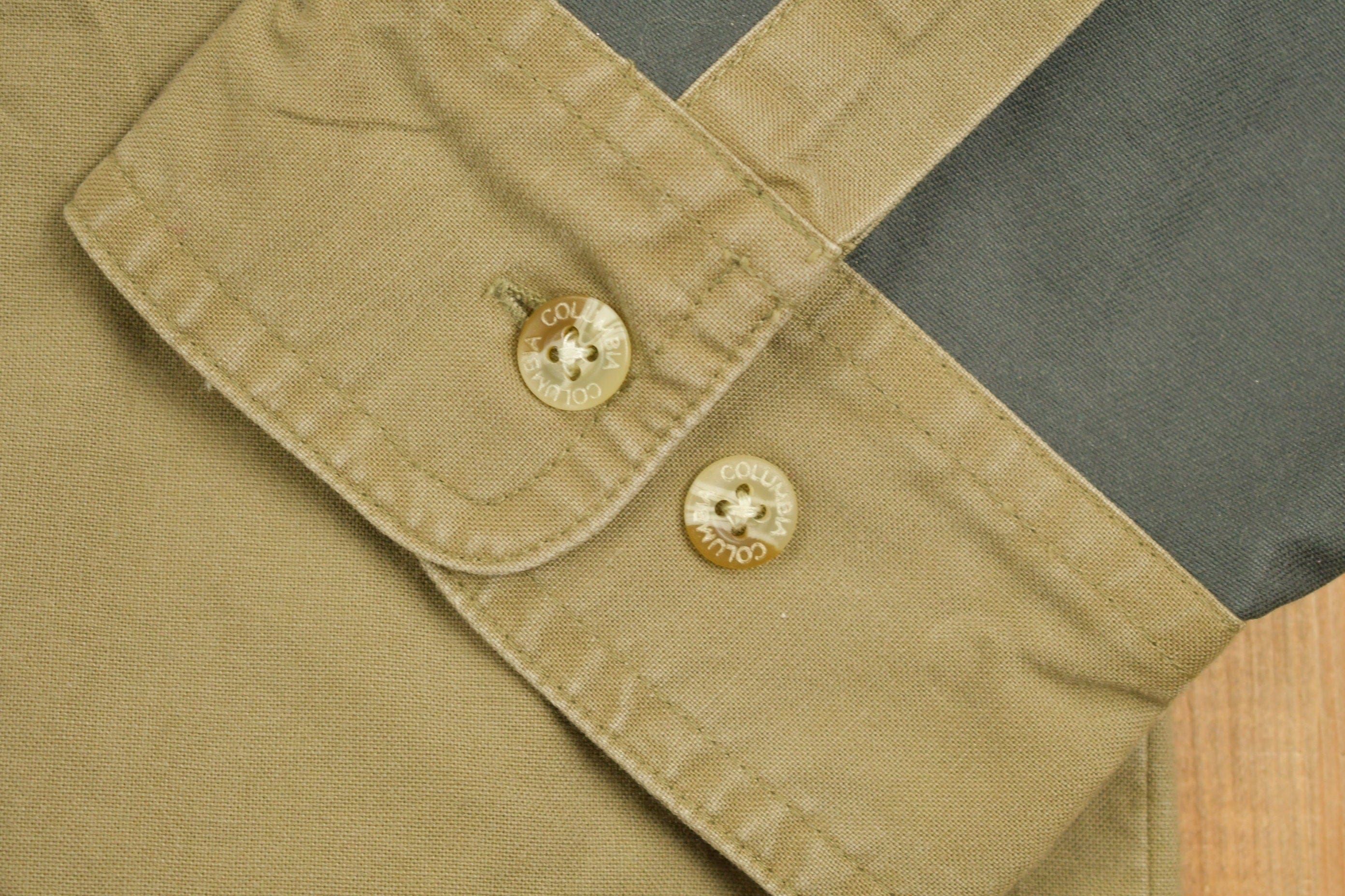 Vintage 1990s Columbia Green Khaki Button Up Shirt Men's XL - Image 3