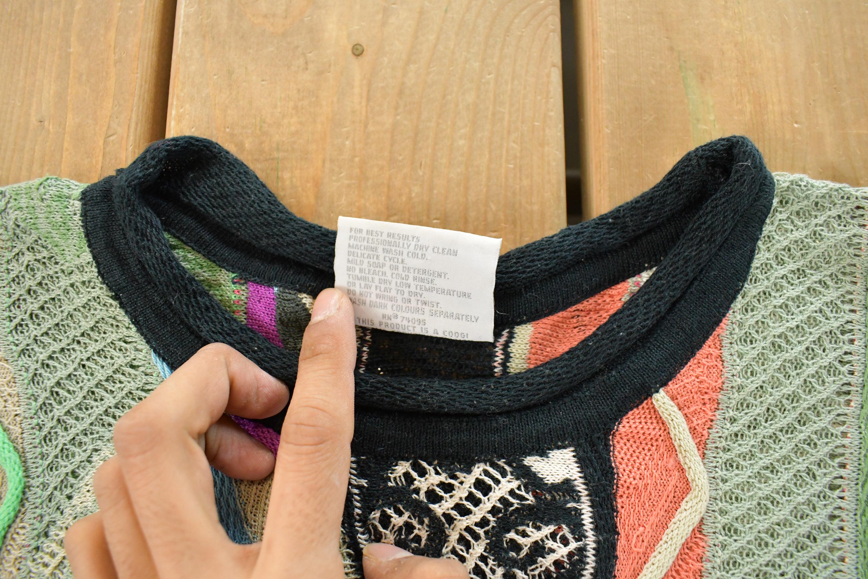 Vintage 1990s Coogi Classic 3D Knit Abstract Crewneck Sweater Men's Large - Image 6