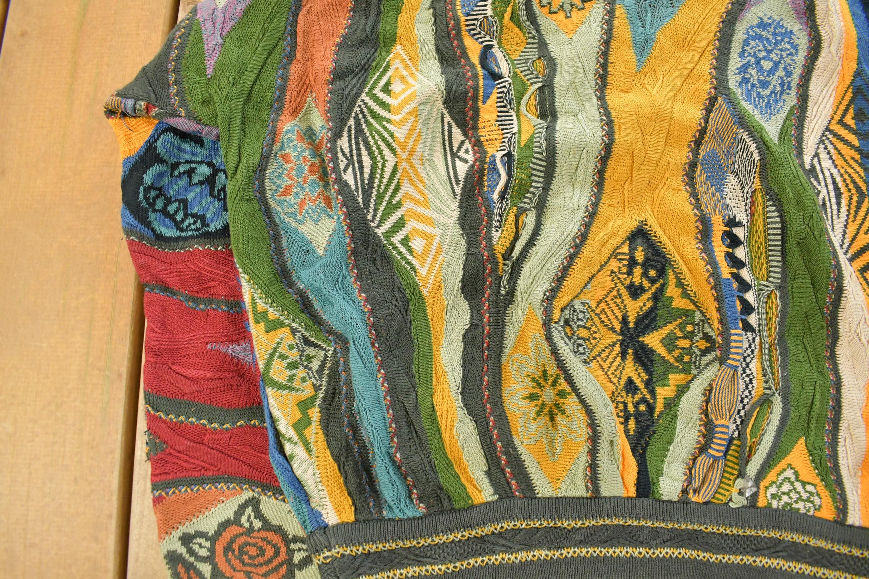 Vintage 1990s Coogi Cuggi 3D Knit Abstract Crewneck Sweater Men's Short Medium - Image 6