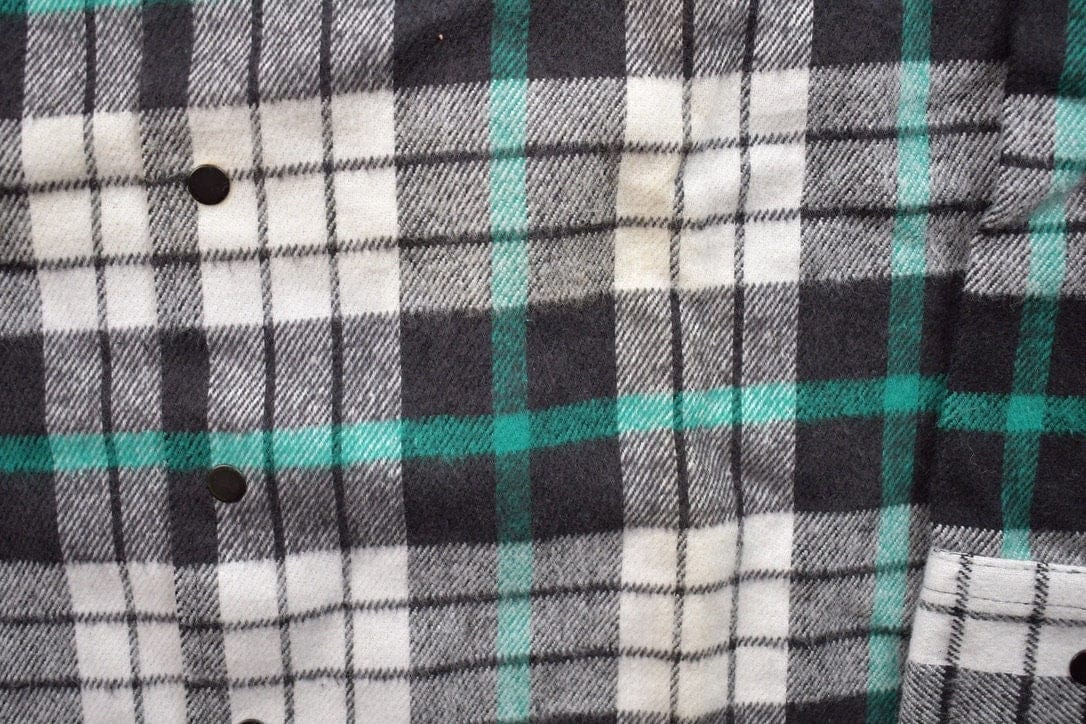 Vintage 1990s Country Wear Plaid Flannel Button Up Shirt Men's Large - Image 4