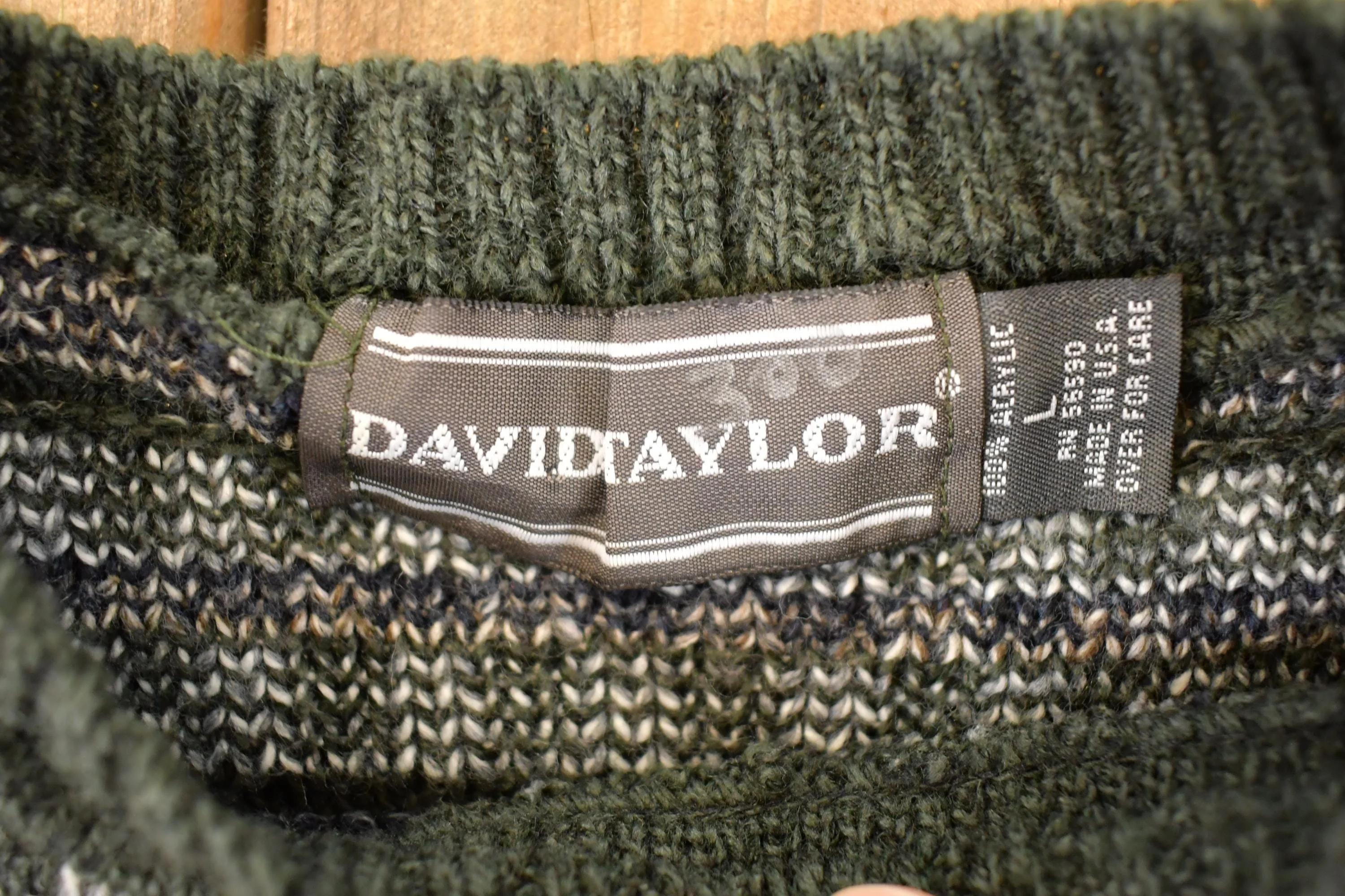Vintage 1990s David Taylor Abstract Striped Knit Crewneck Sweater Men's L - Image 4