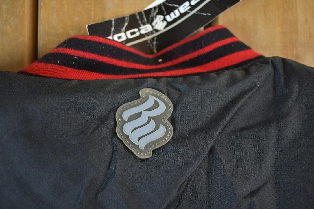 Vintage 1990s Deadstock Rocawear Embroidered Snap Button Hip Hop Satin Jacket - Image 6