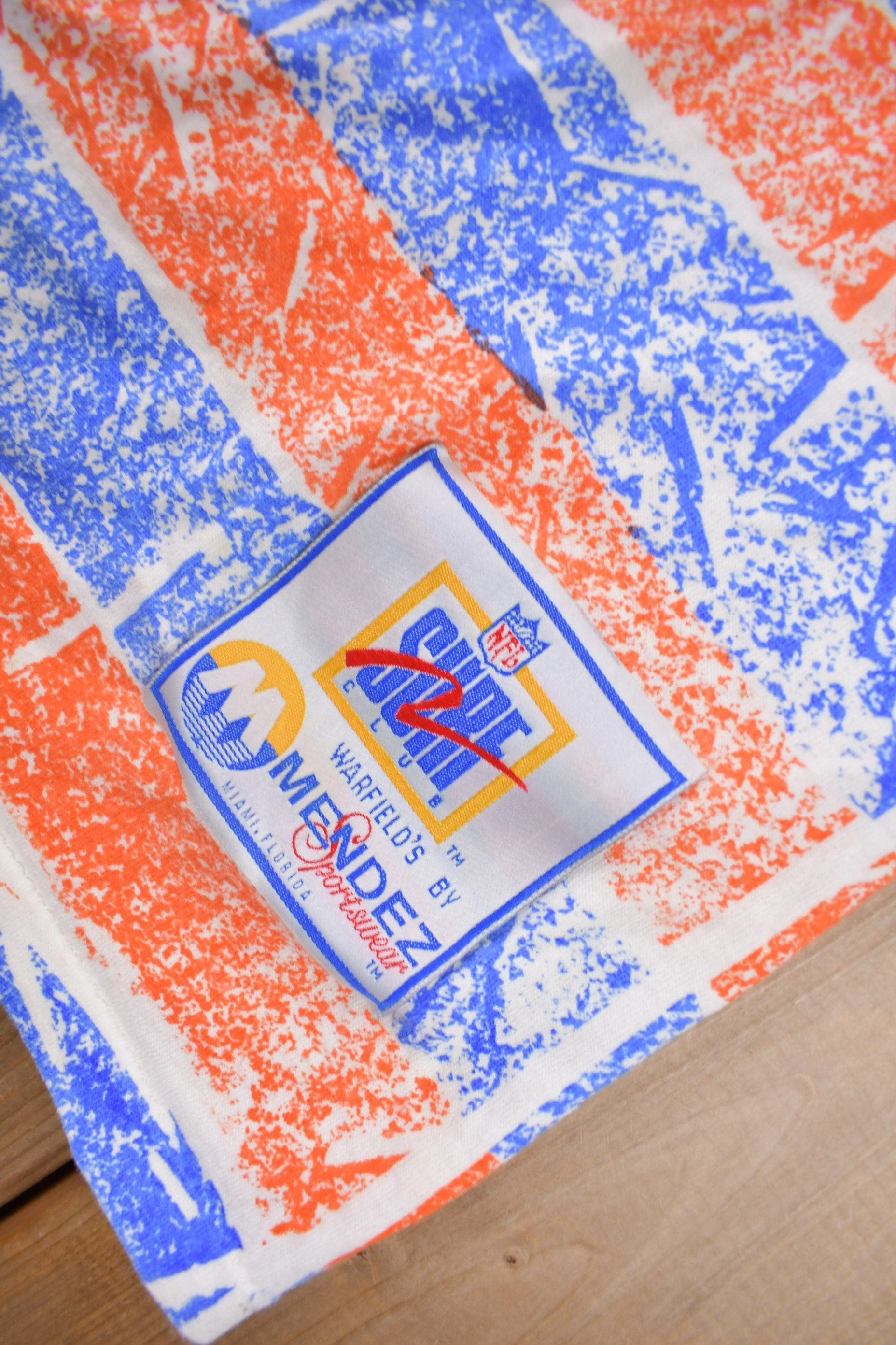 Vintage 1990s Denver Broncos NFL Football All Over Print Graphic T-Shirt Men's Large - Image 5