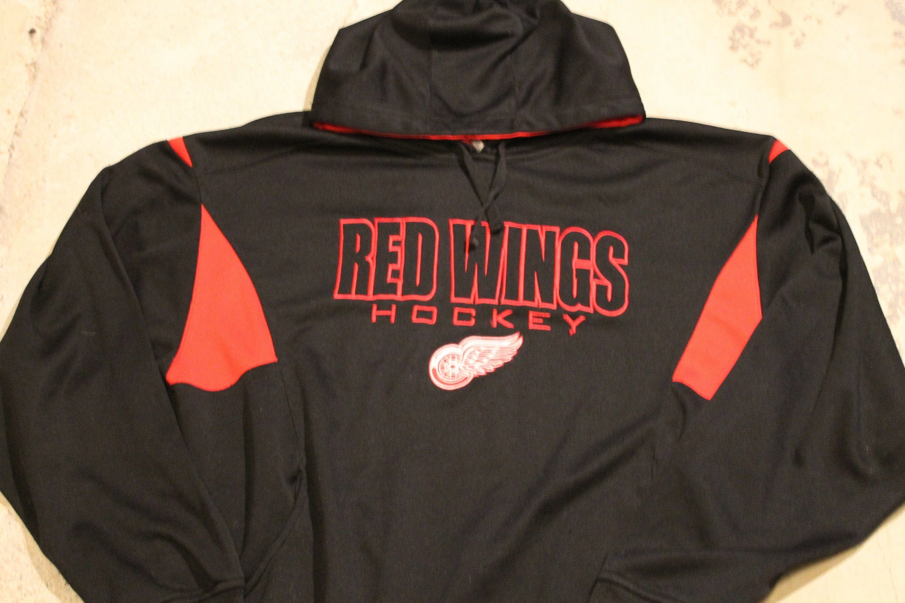 Vintage 1990s Detroit Red Wings NHL Hoodie Men's XL - Image 3