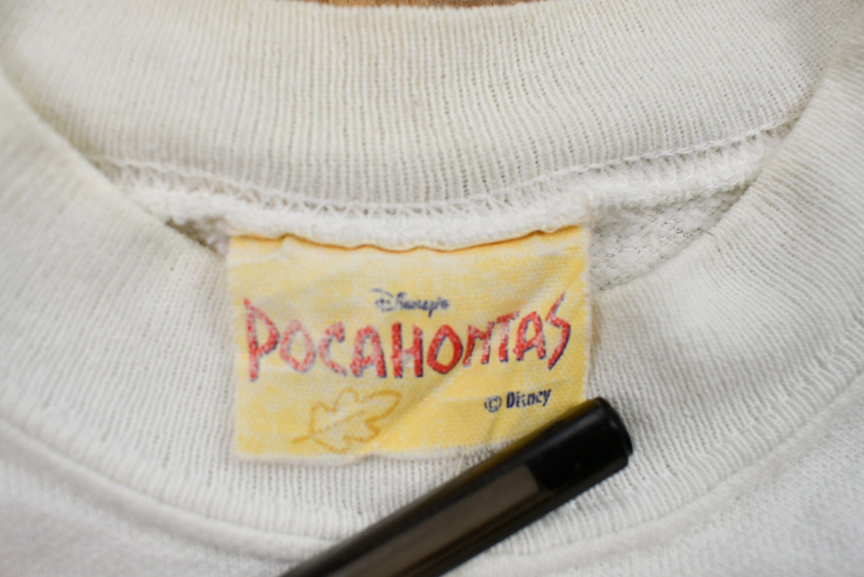 Vintage 1990s Disney's Pocahontas Graphic Crewneck Sweatshirt Youth Large - Image 4