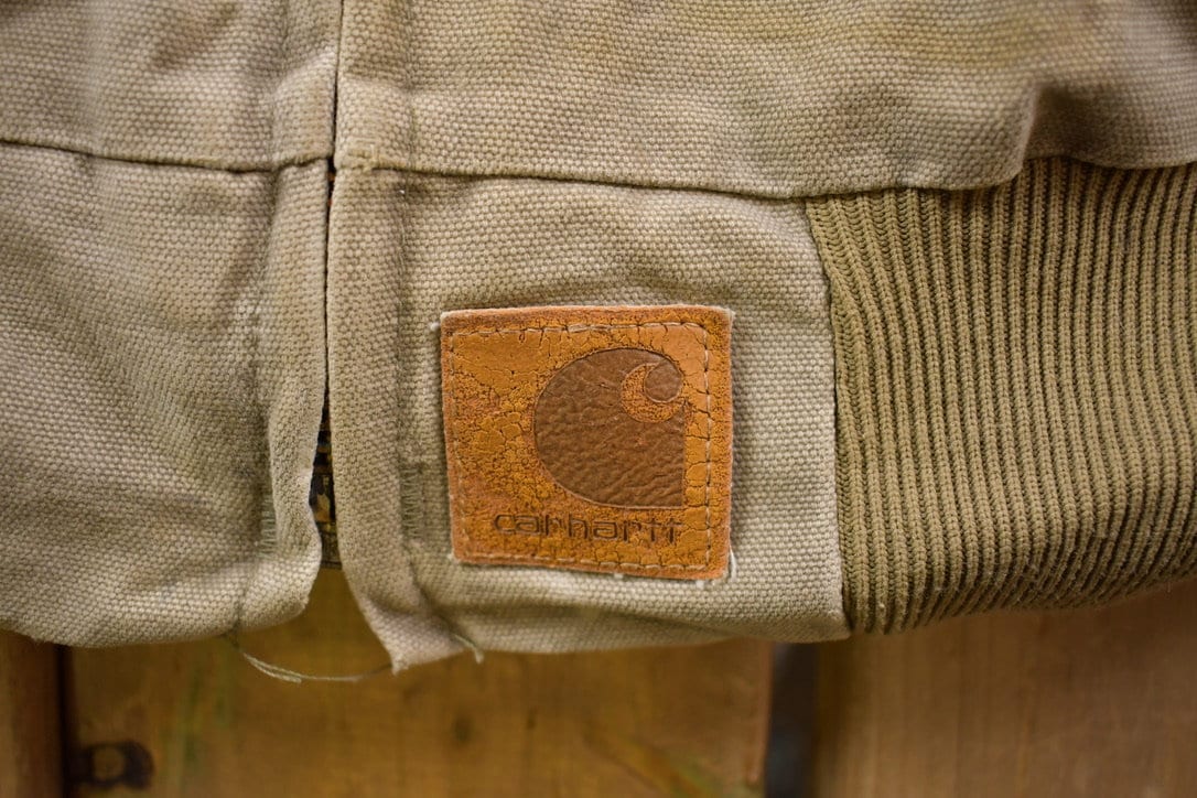 Vintage 1990s Distressed Carhartt Santa Fe Canvas Jacket Men's Large - Image 4