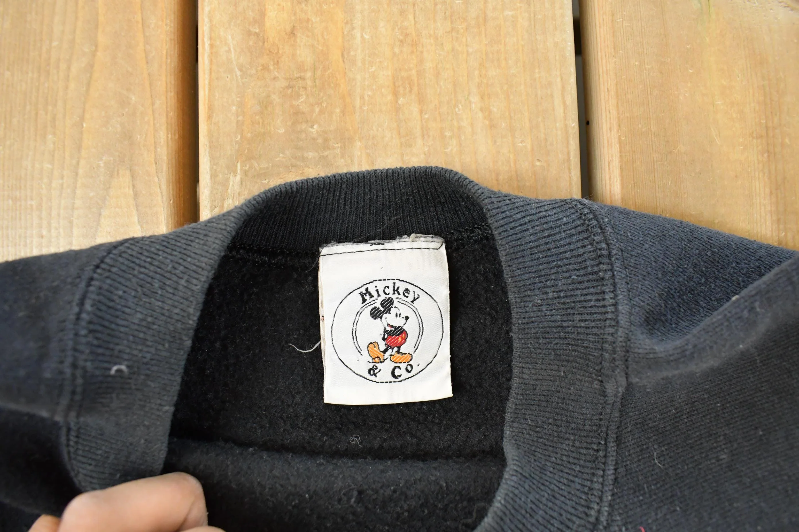 Vintage 1990s Donald Duck Disney Crewneck Sweatshirt Men's Large - Image 5