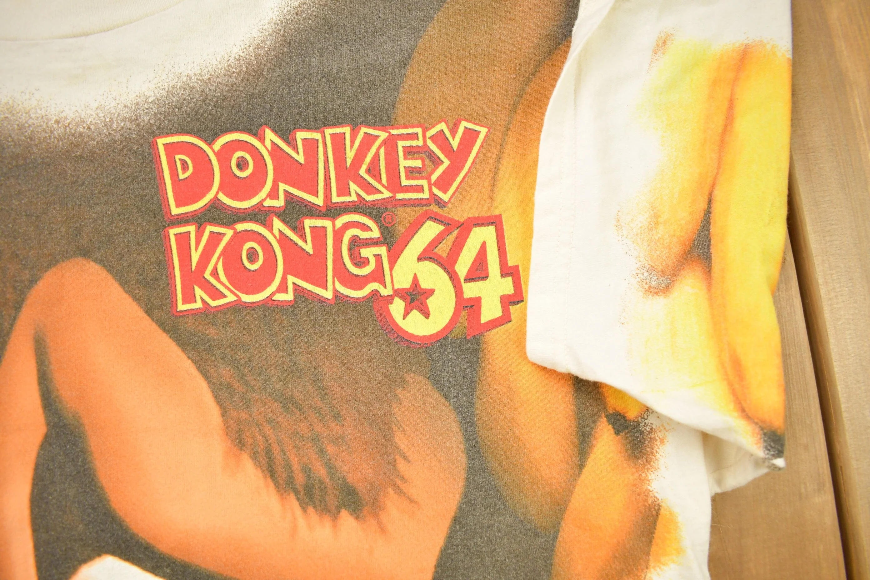 Vintage 1990s Donkey Kong 64 All Over Print Nintendo T-shirt - Image 8