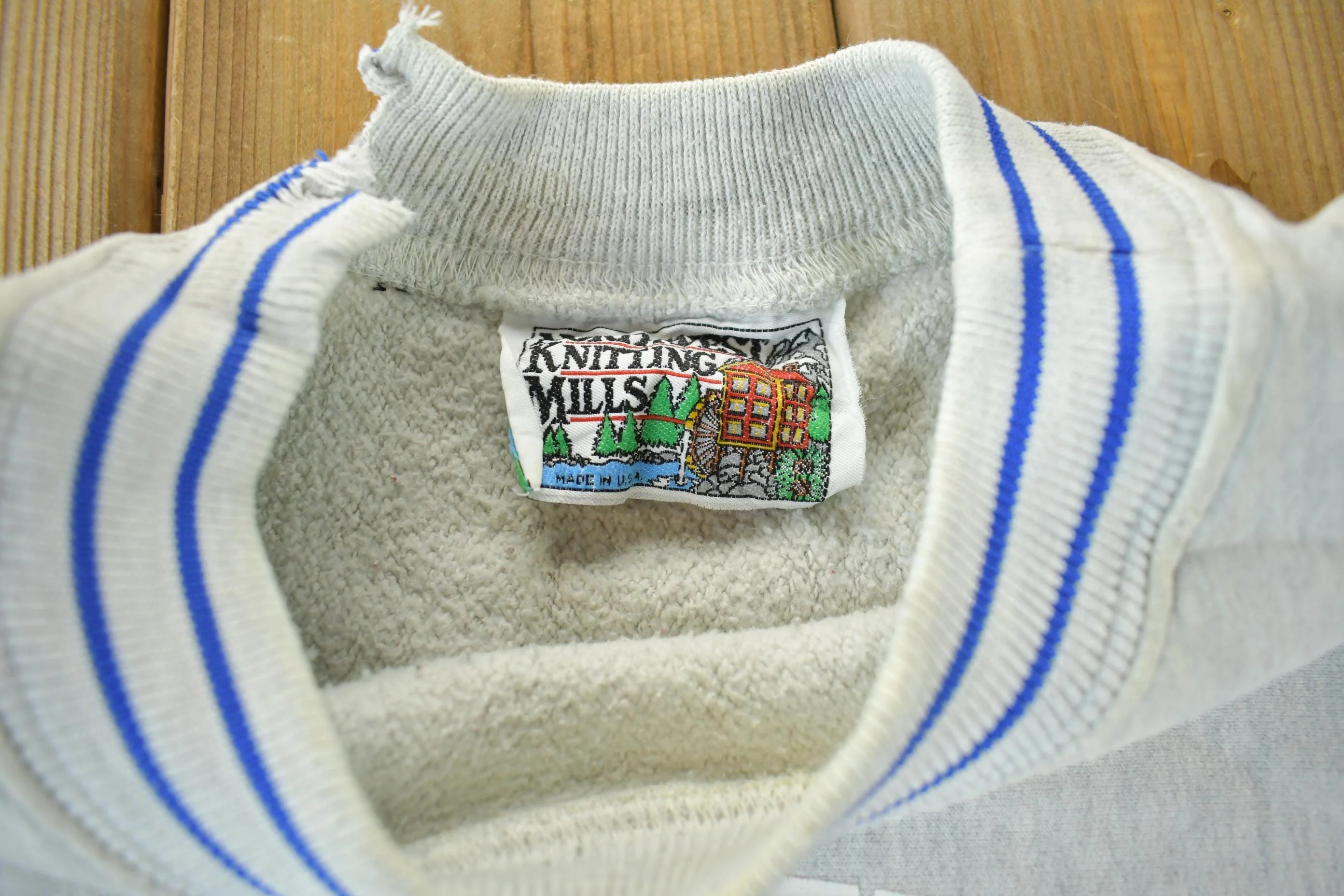 Vintage 1990s Duke University University Crewneck Men's Large - Image 6