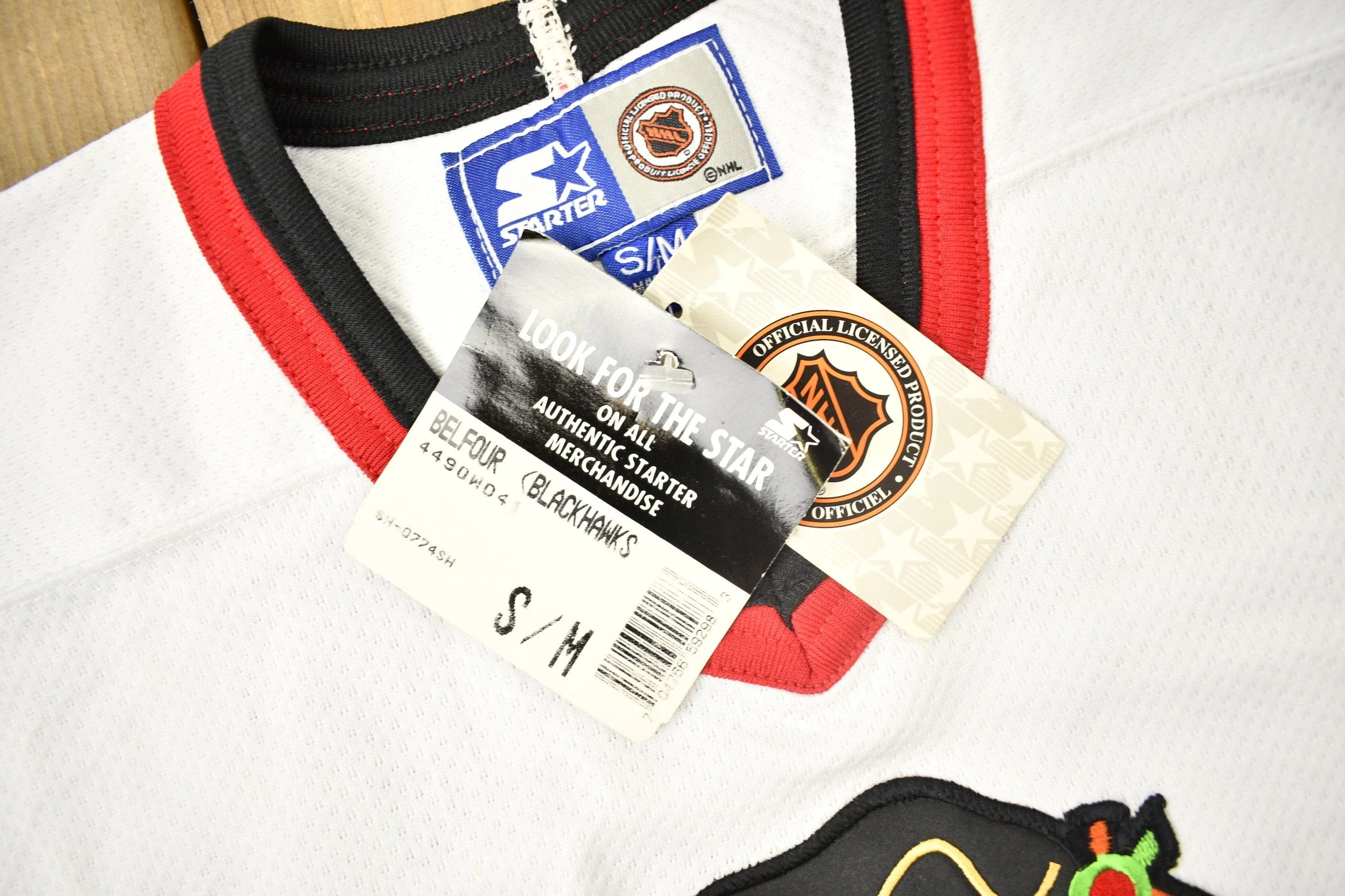 Vintage 1990s Ed Belfour Chicago Blackhawks Deadstock Starter NHL Hockey Jersey Men's M - Image 8