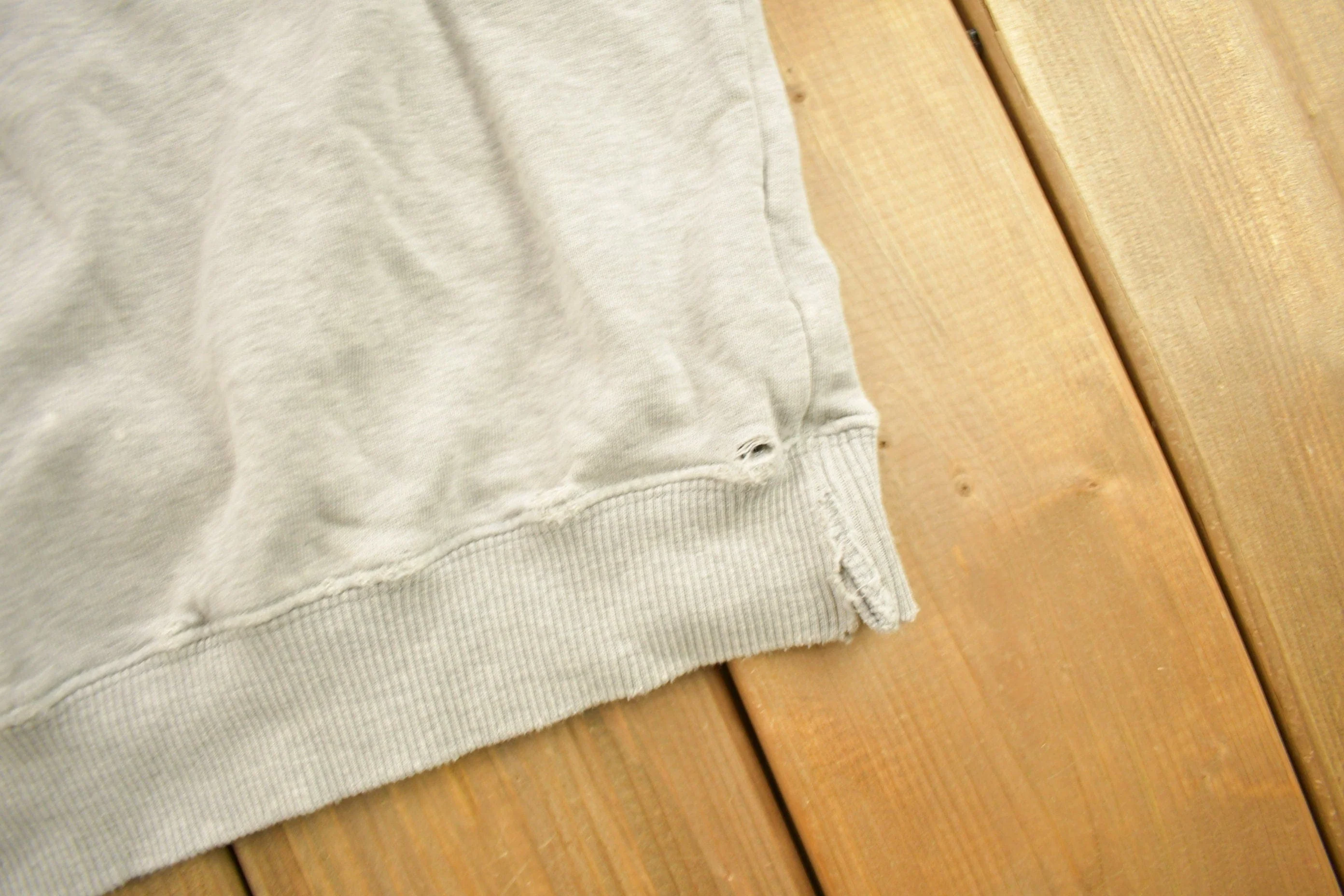 Vintage 1990s Eddie Bauer EBTEK Distressed Crewneck Sweatshirt Men's Medium - Image 6