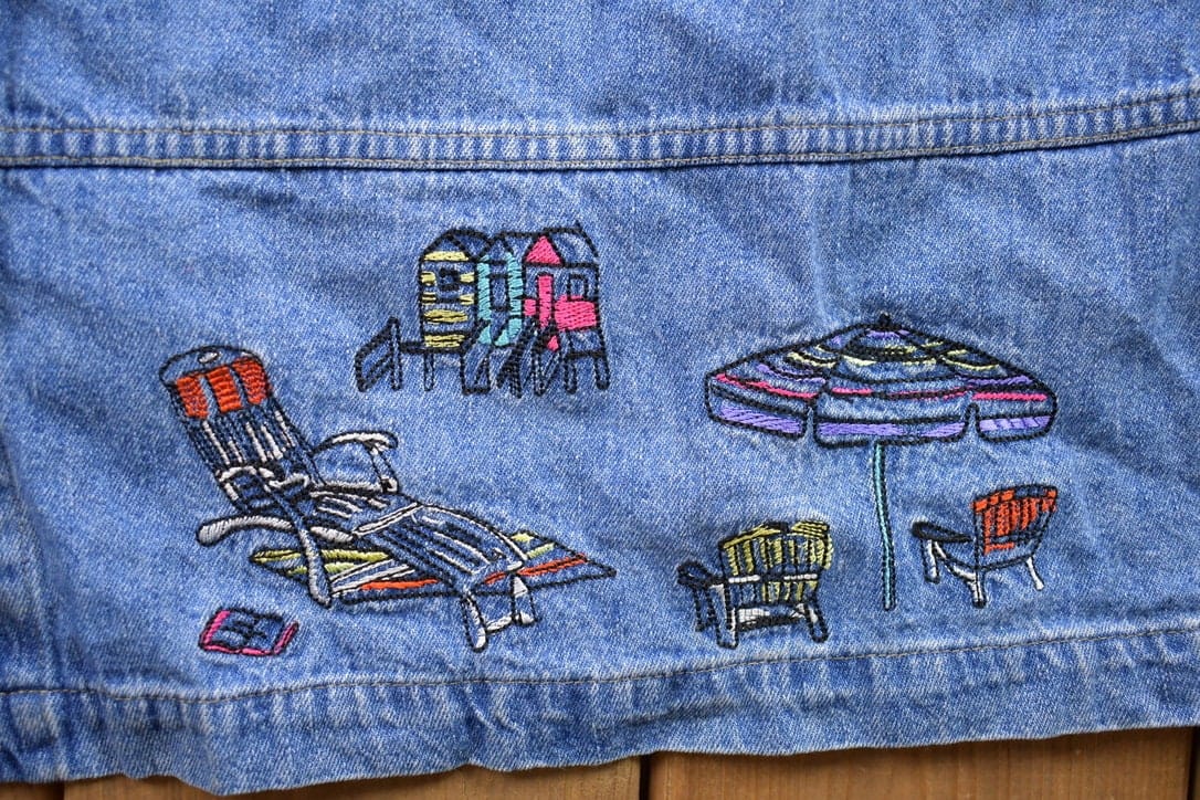 Vintage 1990s Embroidered Jean Button Up Shirt Men's XL - Image 4