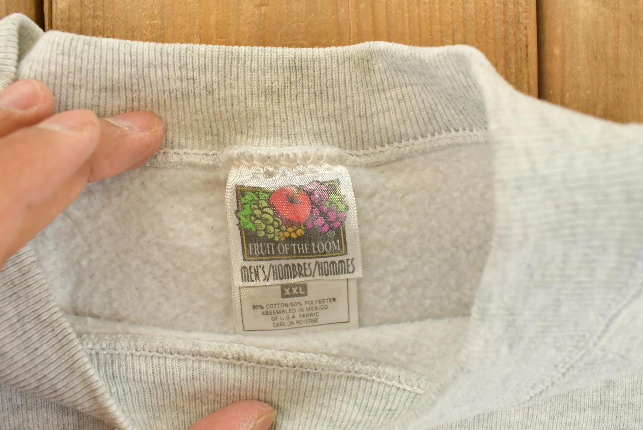 Vintage 1990s Fruit of the Loom Blank Crewneck Sweatshirt Men's 2XL - Image 4