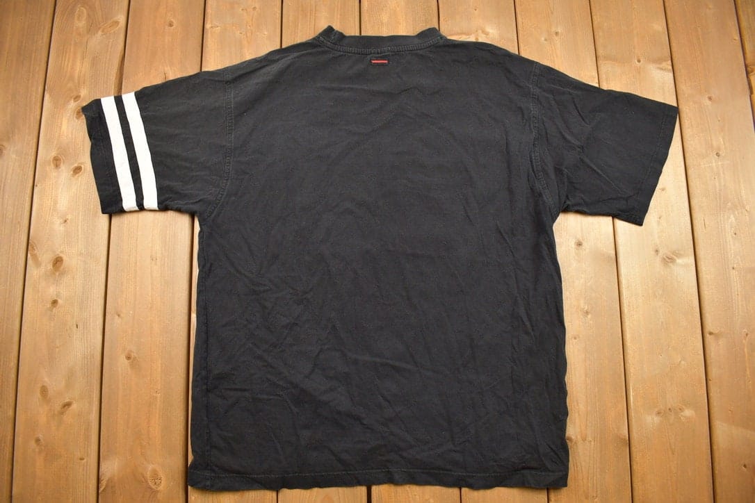 Vintage 1990s FUBU Graphic T-Shirt - Image 3